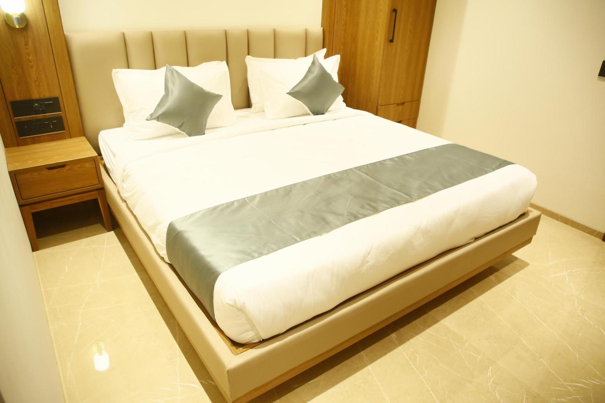 Ramida At Delhi Airport Hotel 3*