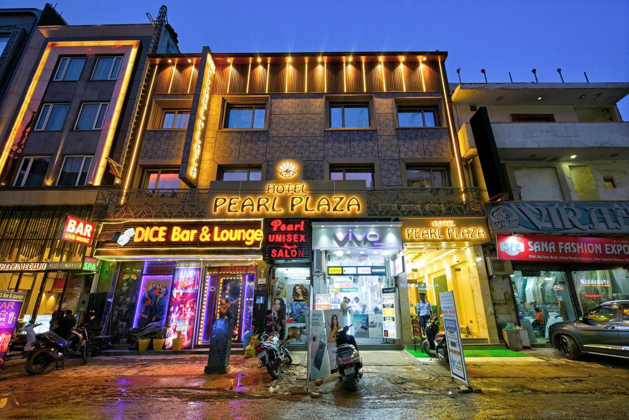Pearl Plaza Near Railway Station 4*