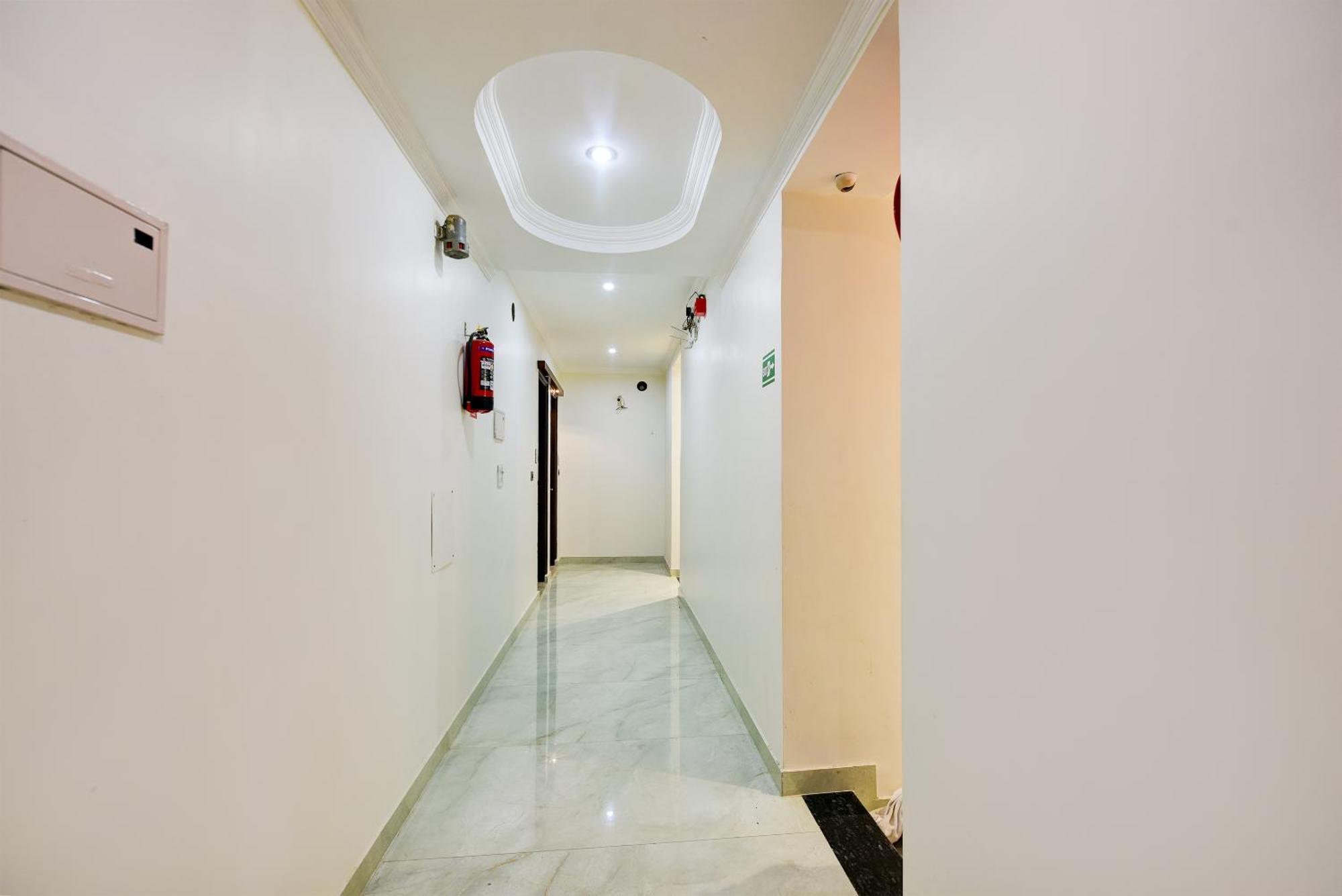 Pearl Plaza Near Railway Station Hotel 4*