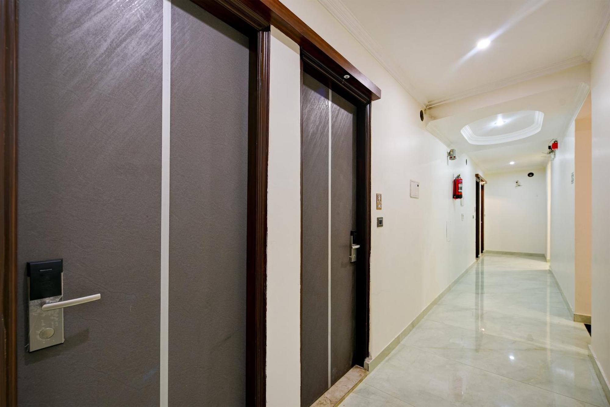 Pearl Plaza Near Railway Station 4* New Delhi