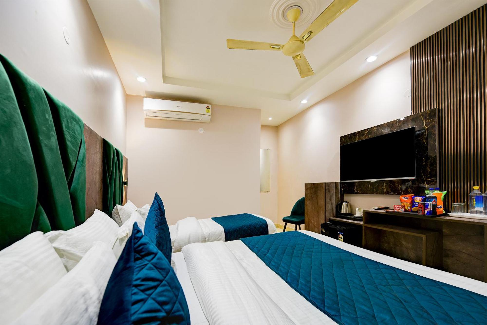 Hotel Pearl Plaza Near Railway Station