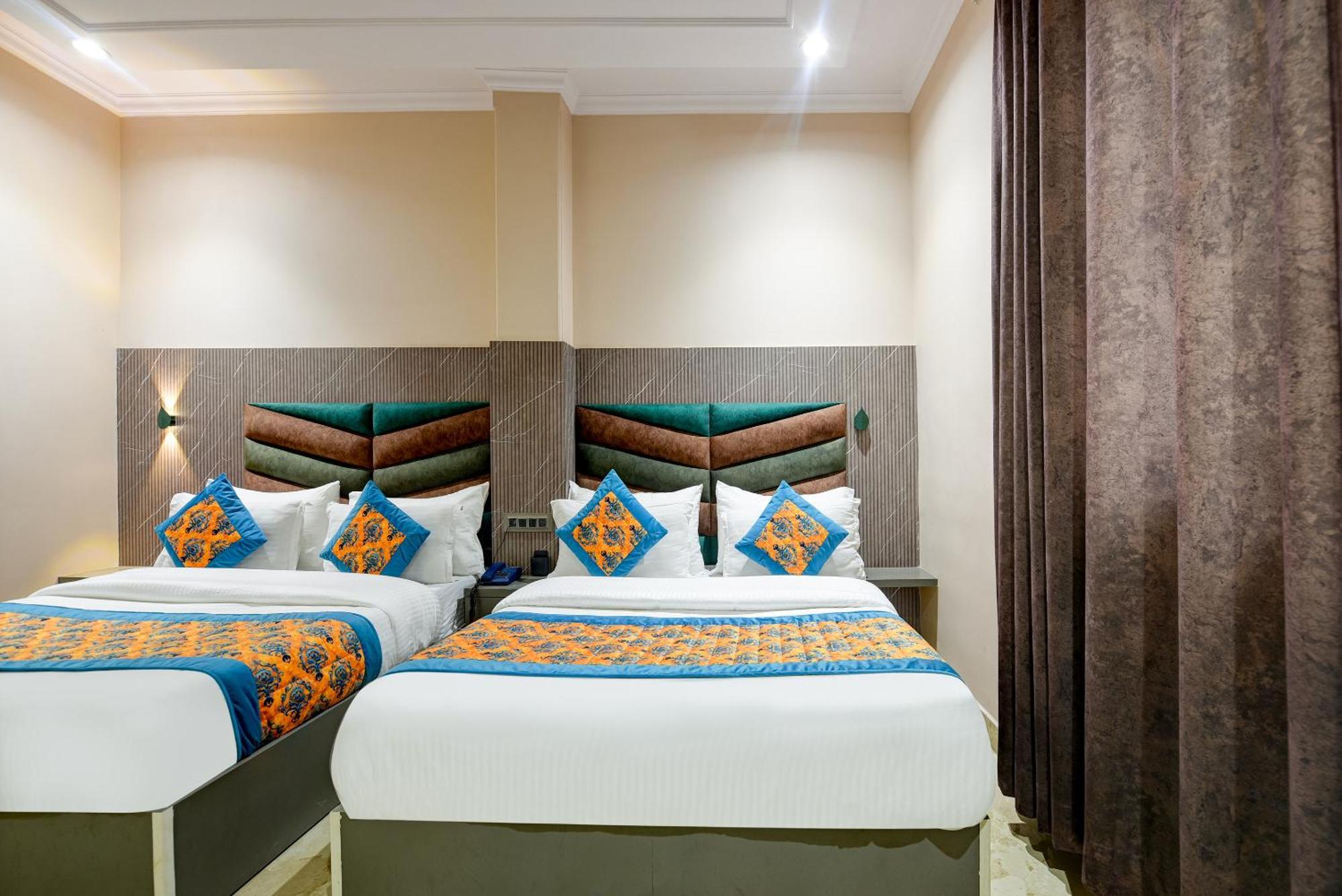 Pearl Plaza Near Railway Station Hotel 4*