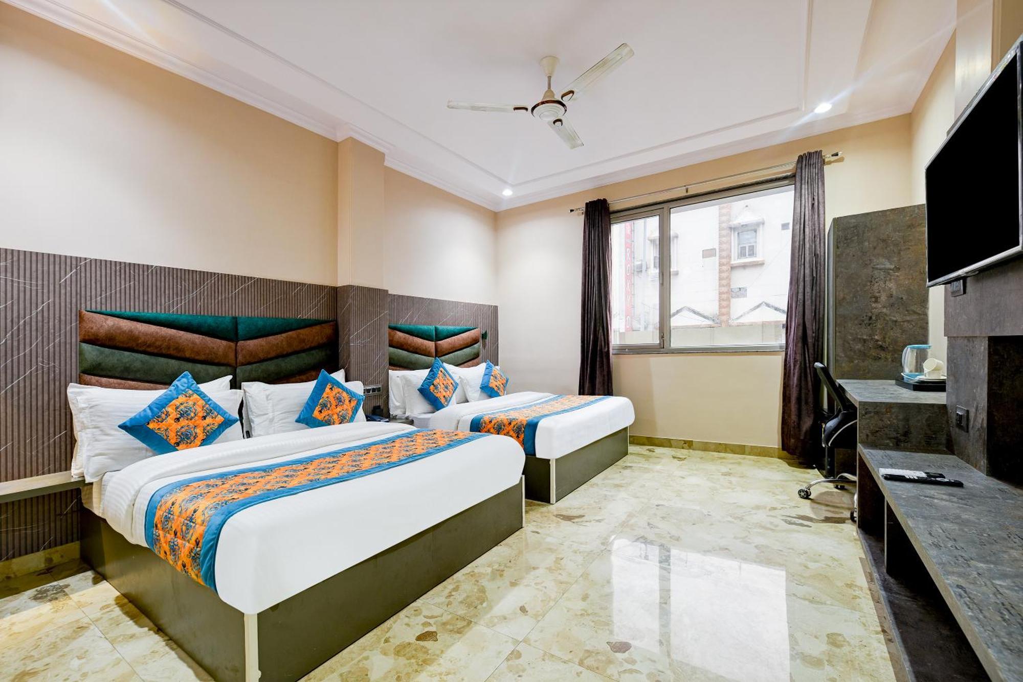 Pearl Plaza Near Railway Station Hotel