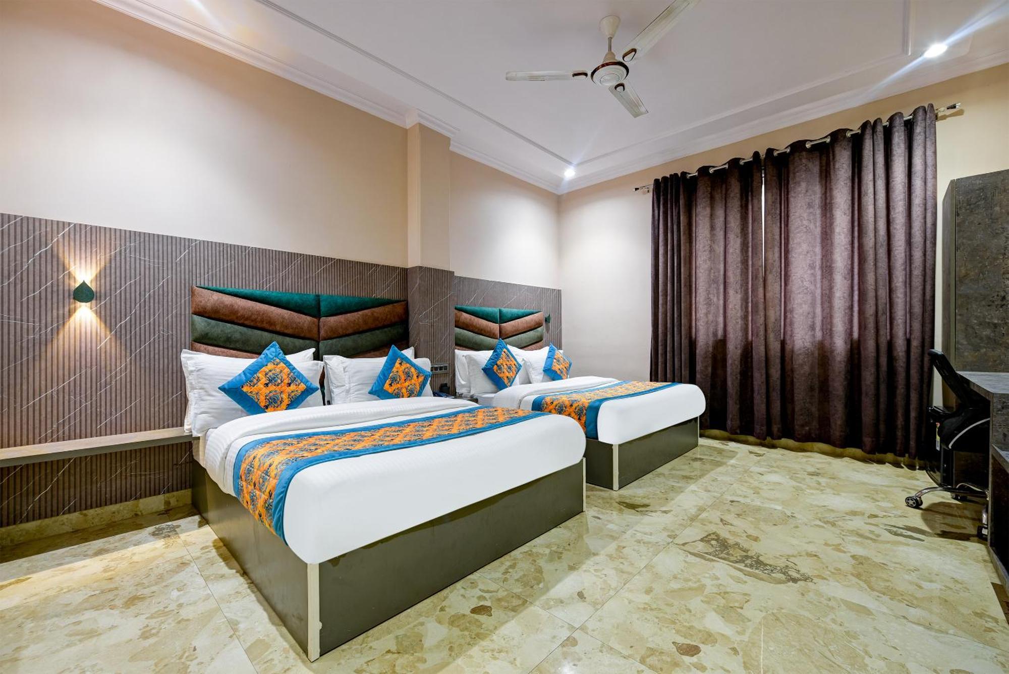 Pearl Plaza Near Railway Station 4* New Delhi