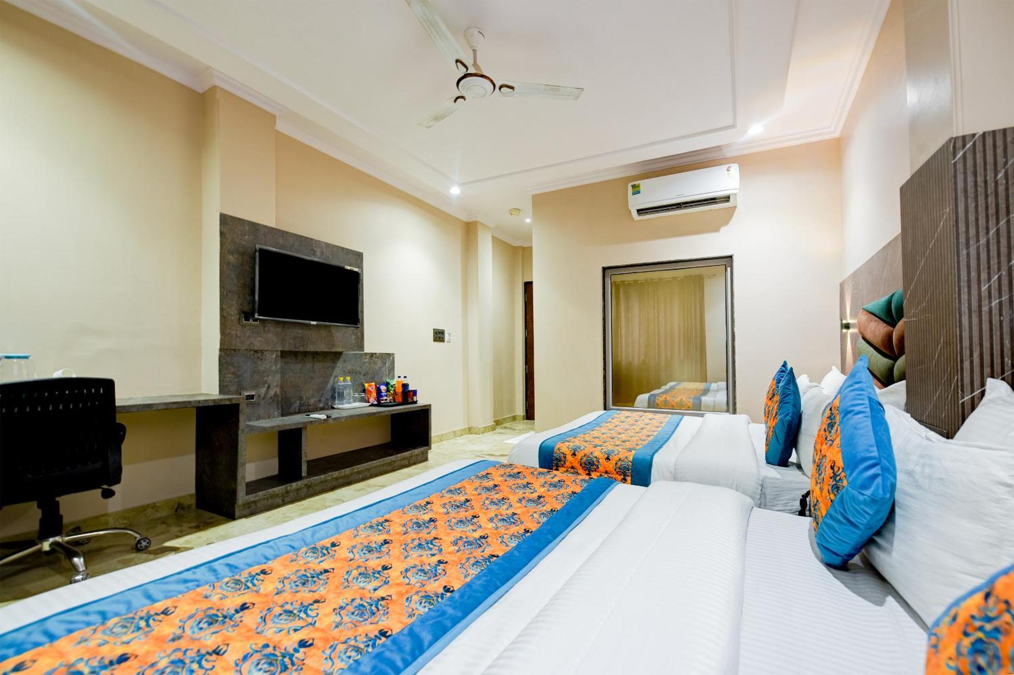 Pearl Plaza Near Railway Station 4* New Delhi