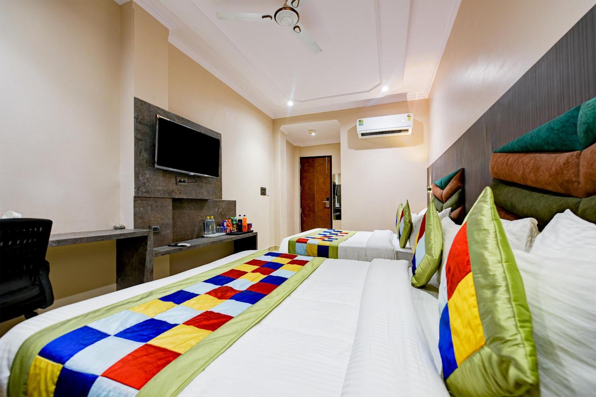 Hotel Pearl Plaza Near Railway Station