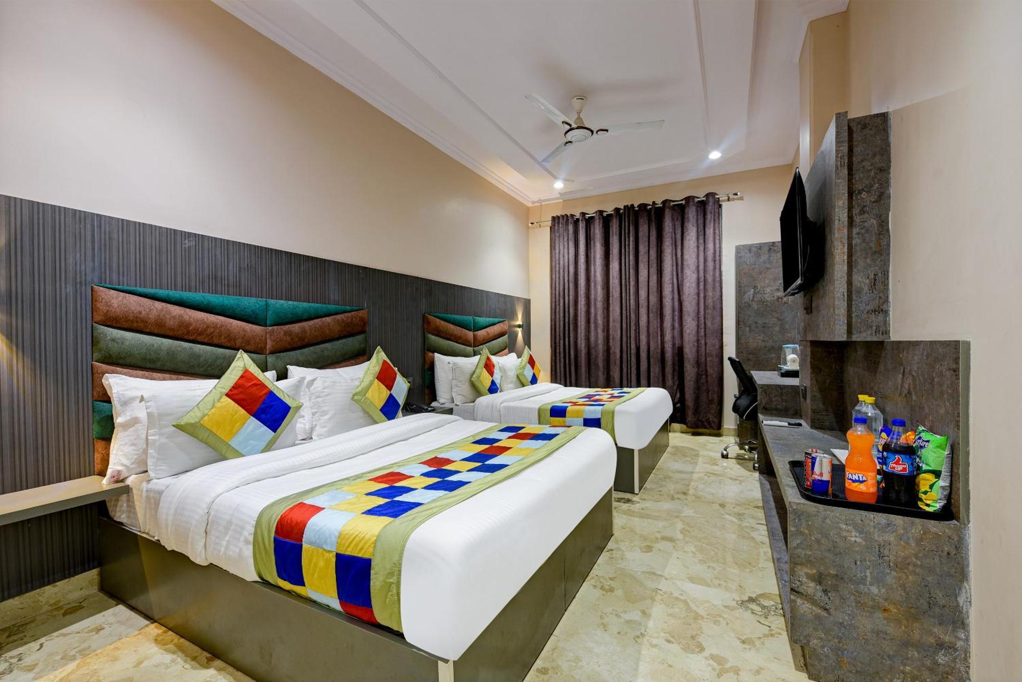 Pearl Plaza Near Railway Station Hotel 4*