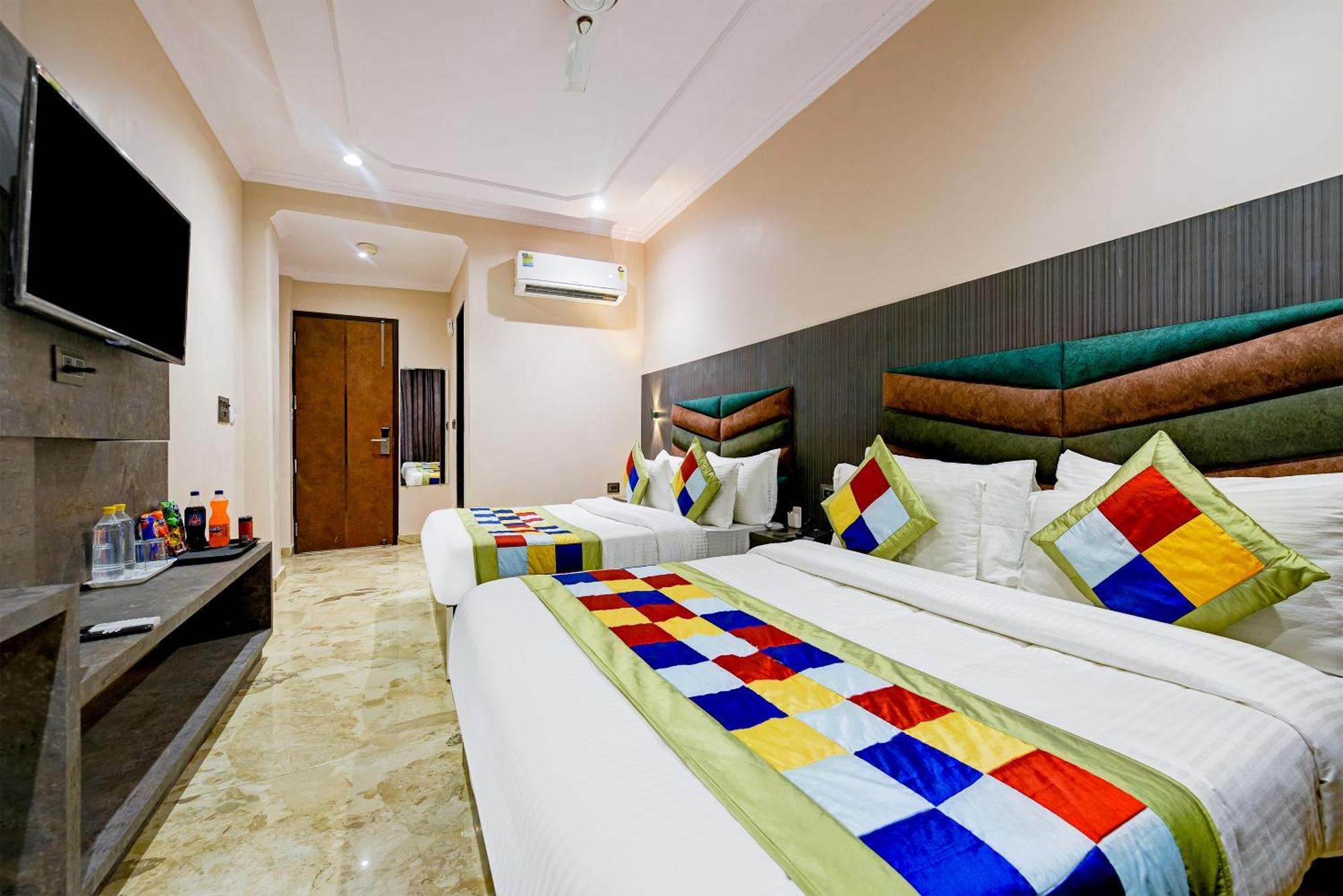 Pearl Plaza Near Railway Station 4* New Delhi