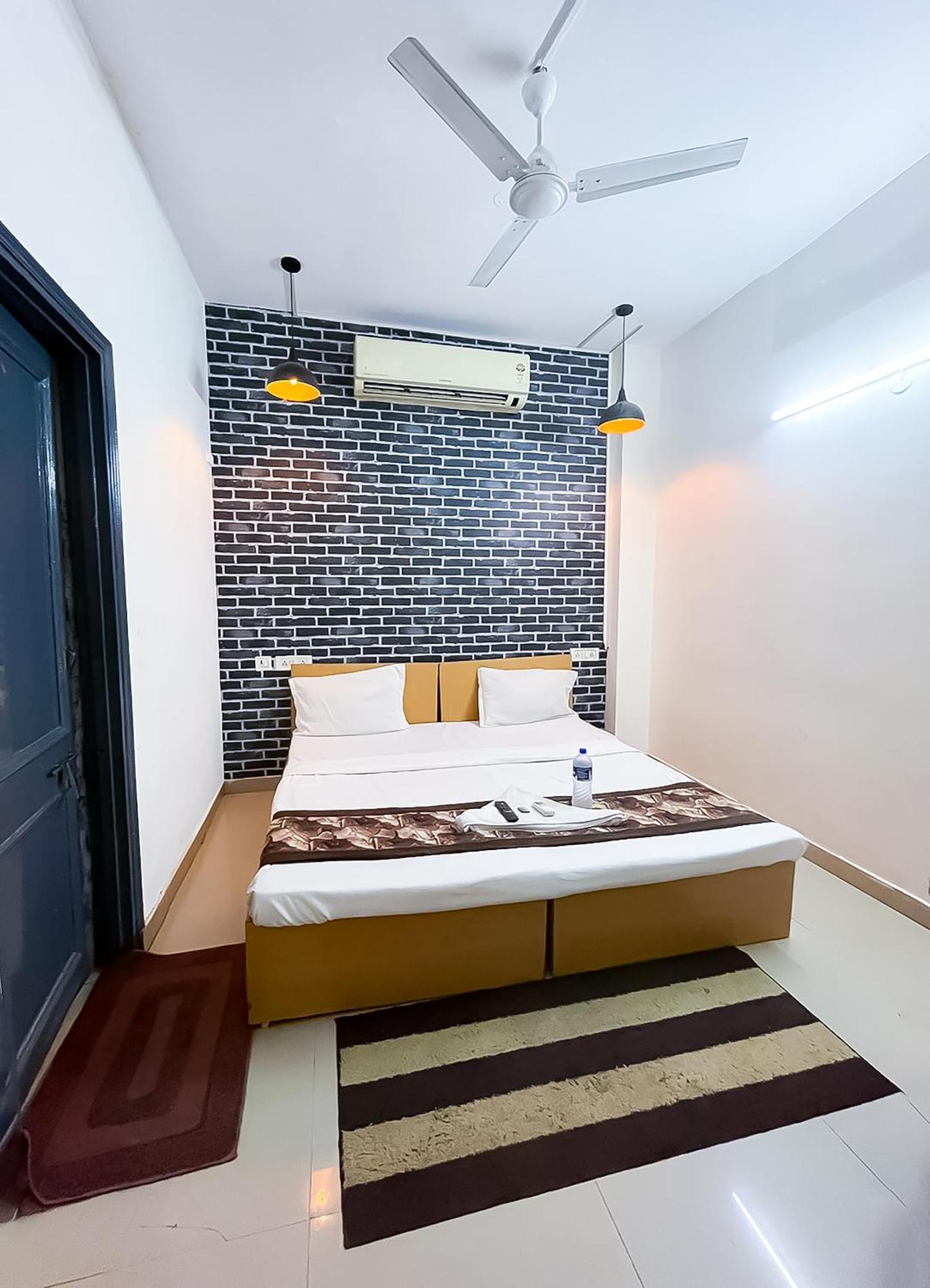 Krishna - Lajpat Nagar 3*