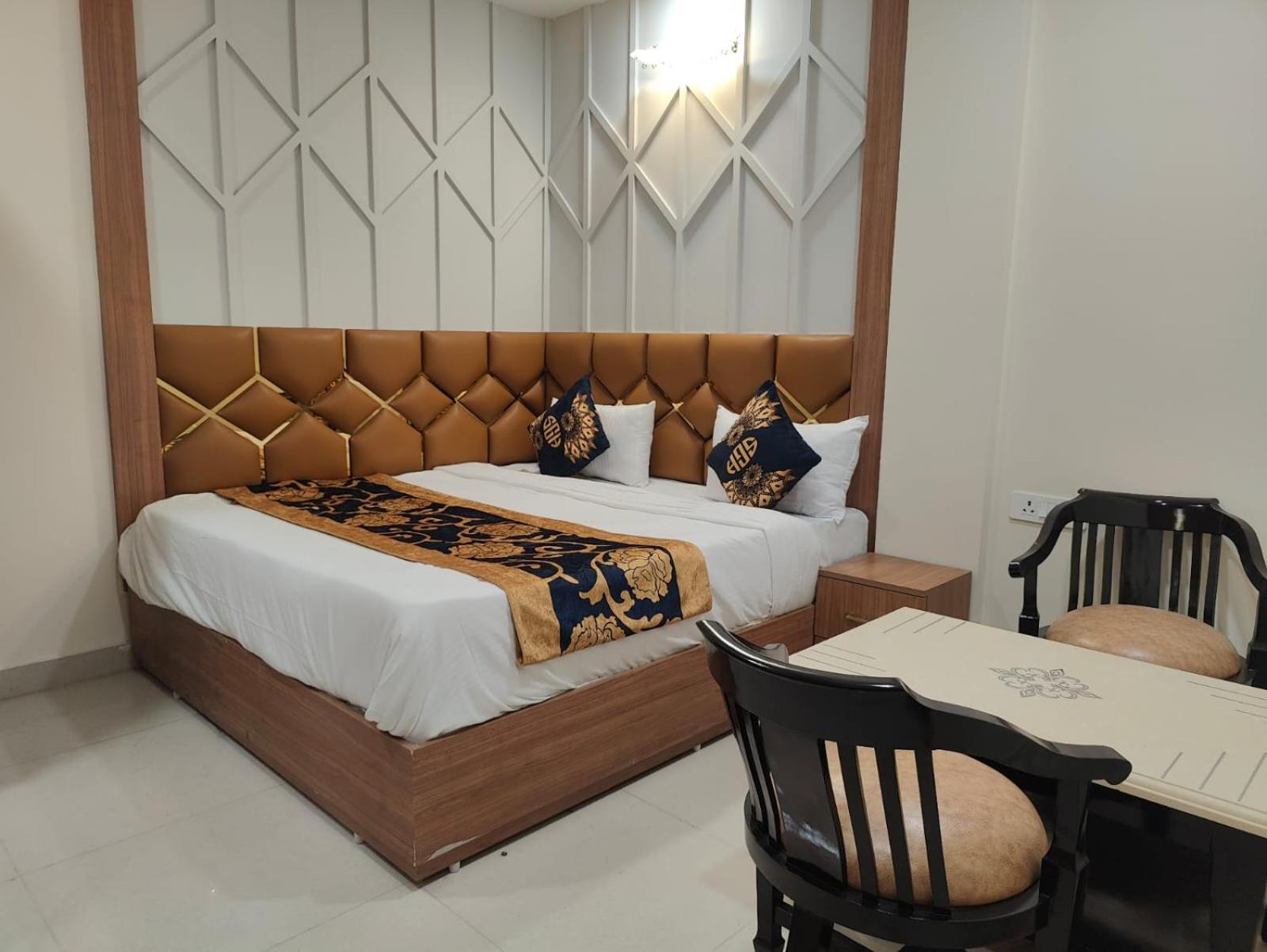 Nova Suites-delhi Airocity 5* New Delhi