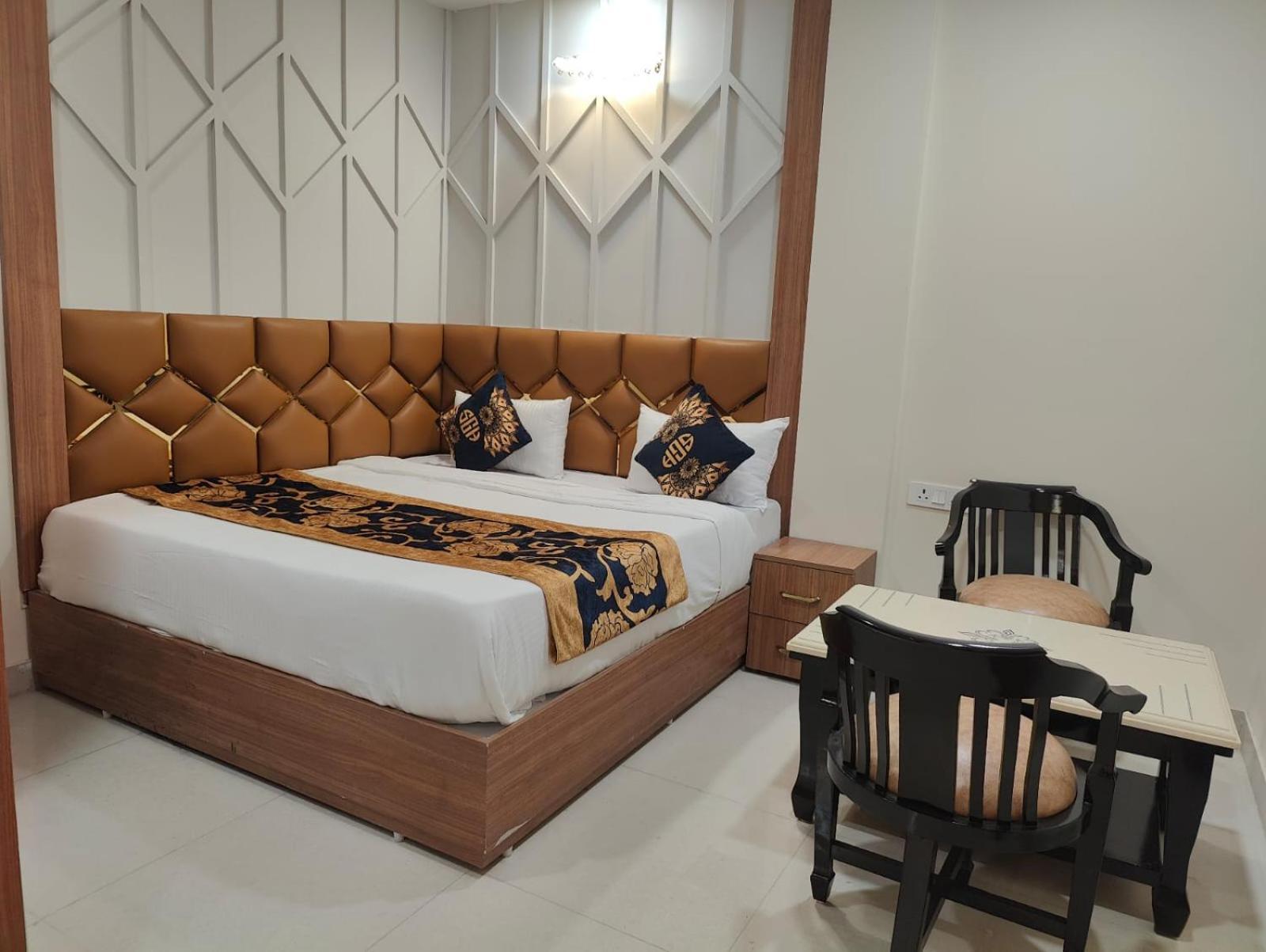 Hotel Nova Suites-delhi Airocity