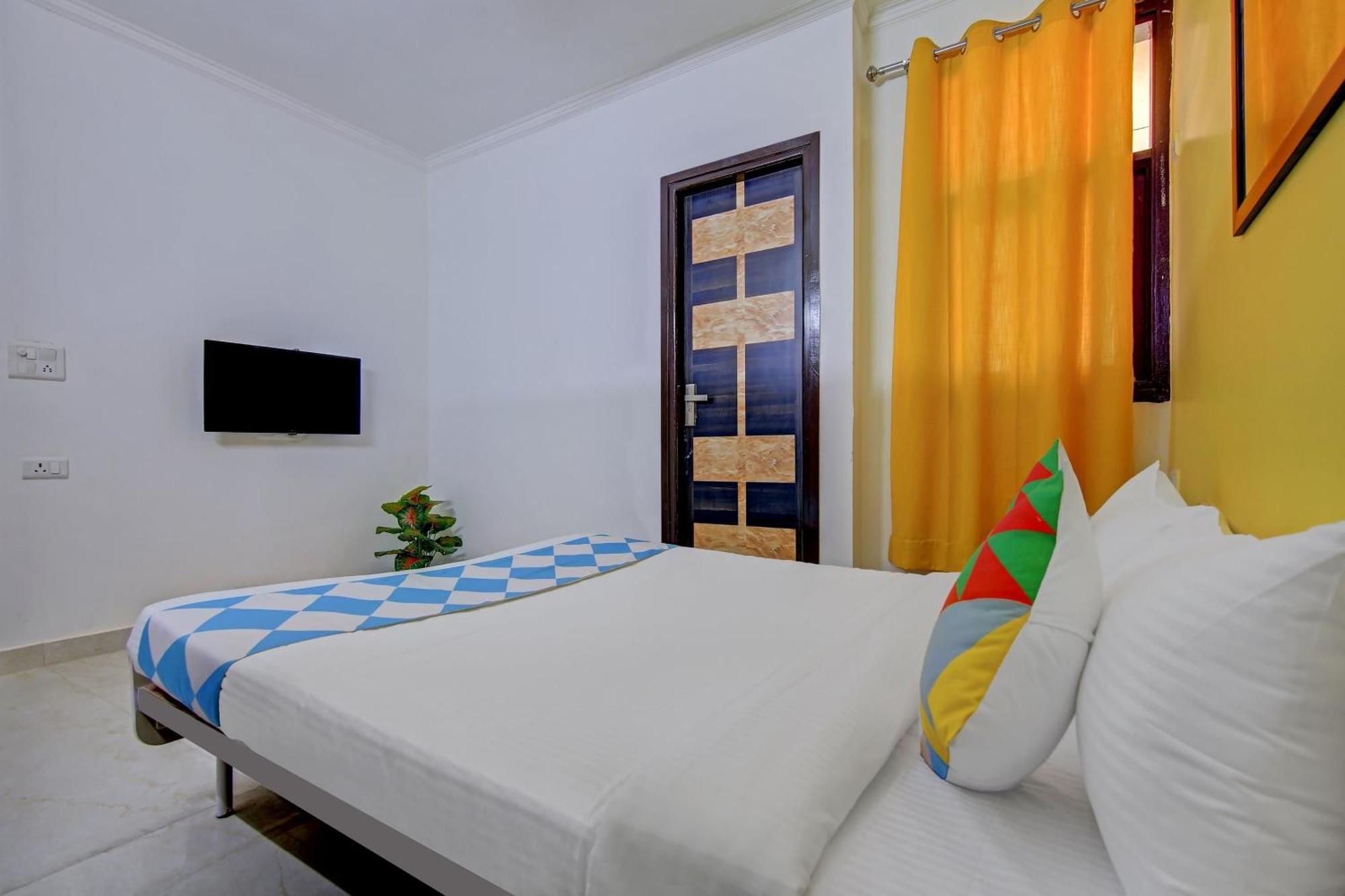Town House Saket Residency Hotel Nova Deli