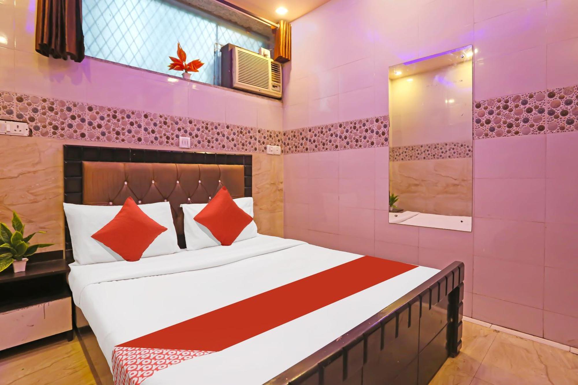 Hotel O Little New Delhi