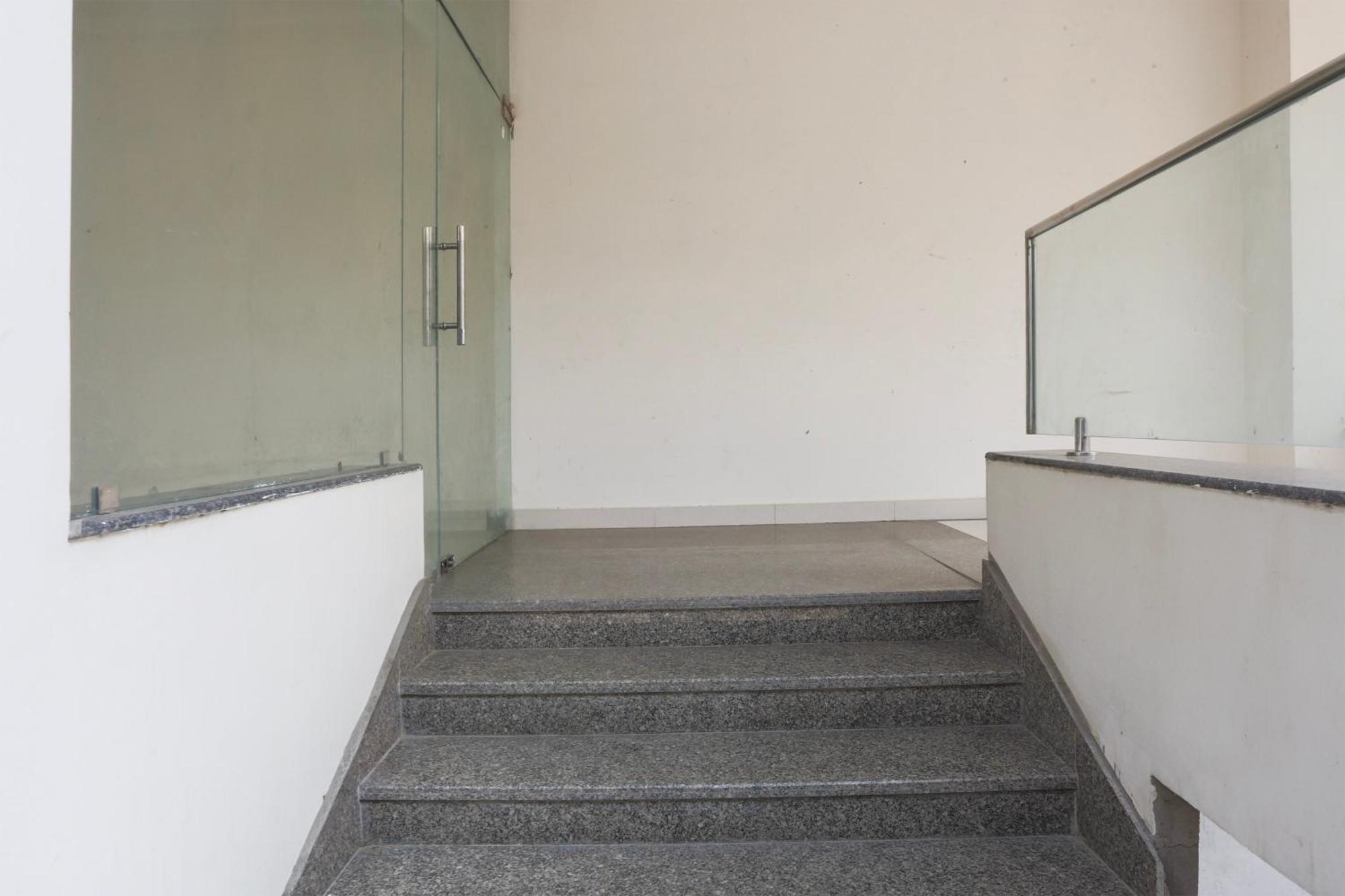 Palette - Calista Tower B Hotel 3*