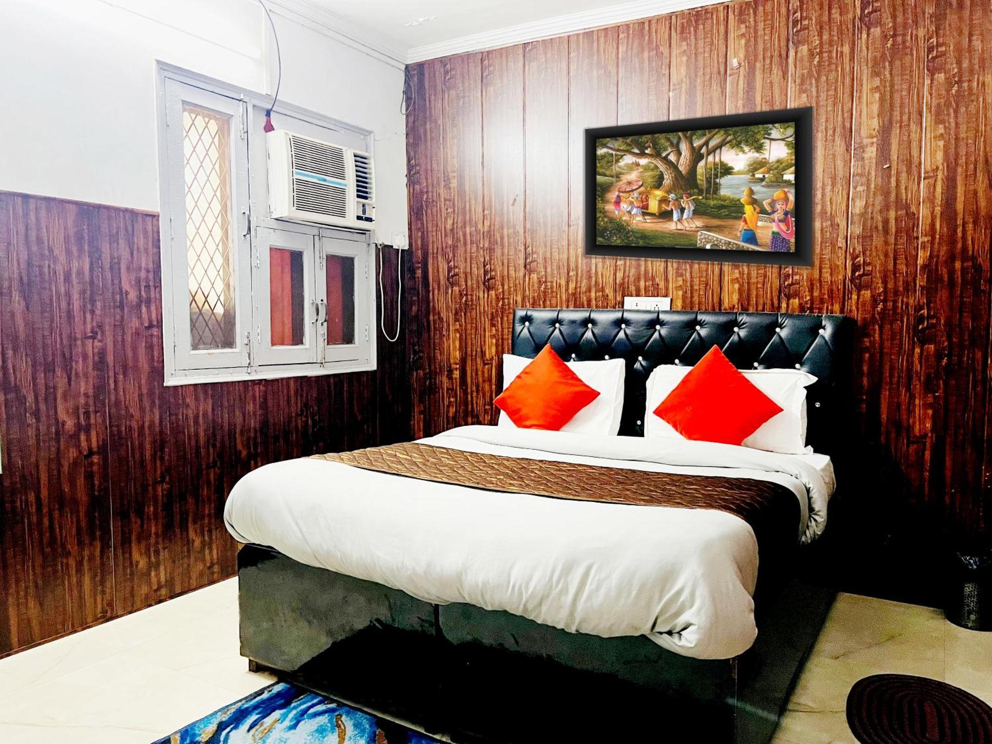 Satya Niketan D Hotel New Delhi