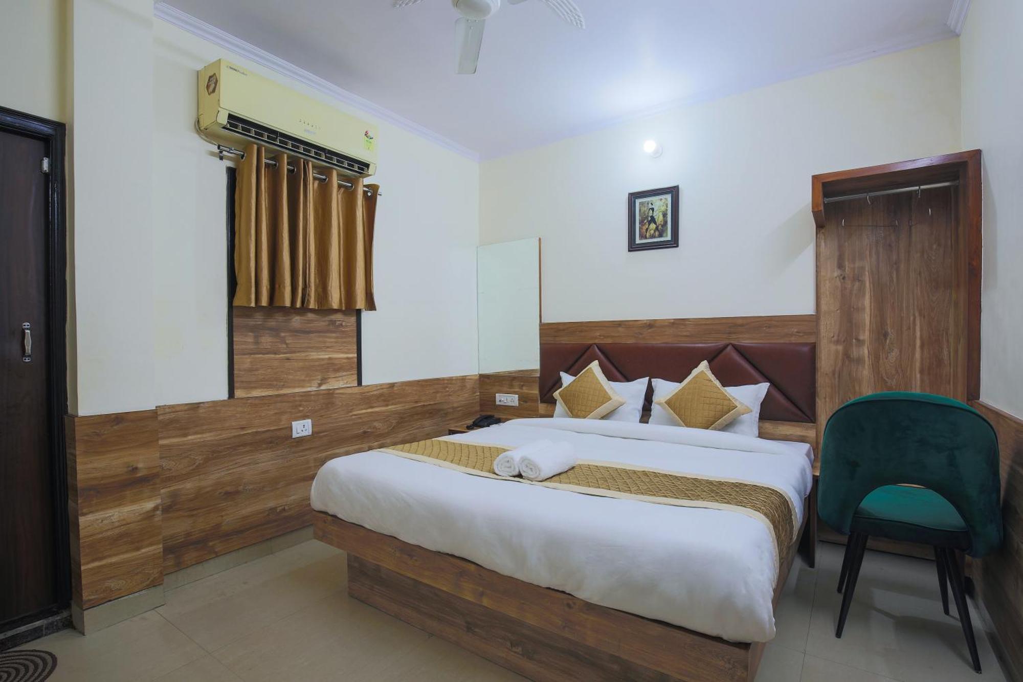 Hotel Sweet Dx I Nearby Railway Station 4*