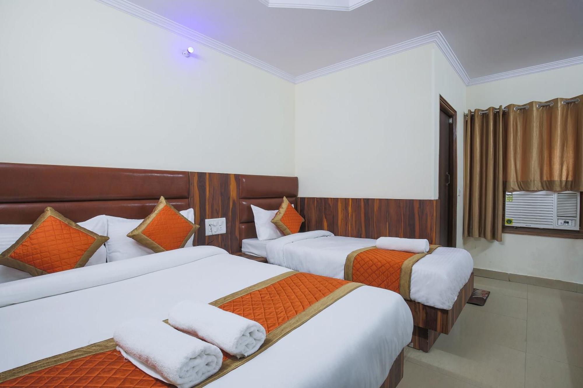 Hotel Sweet Dx I Nearby Railway Station 4*