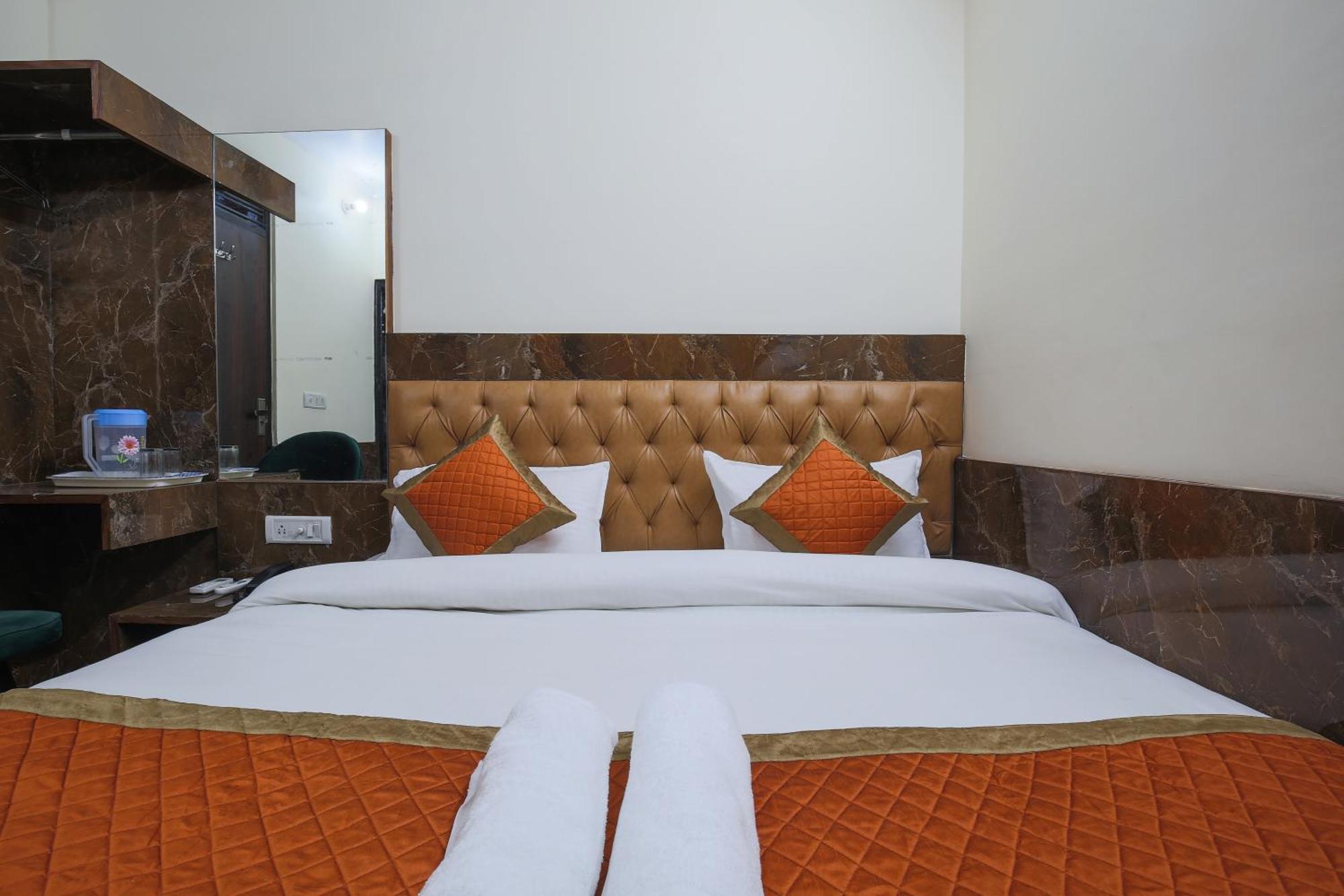 Sweet Dx I Nearby Railway Station Hotel New Delhi