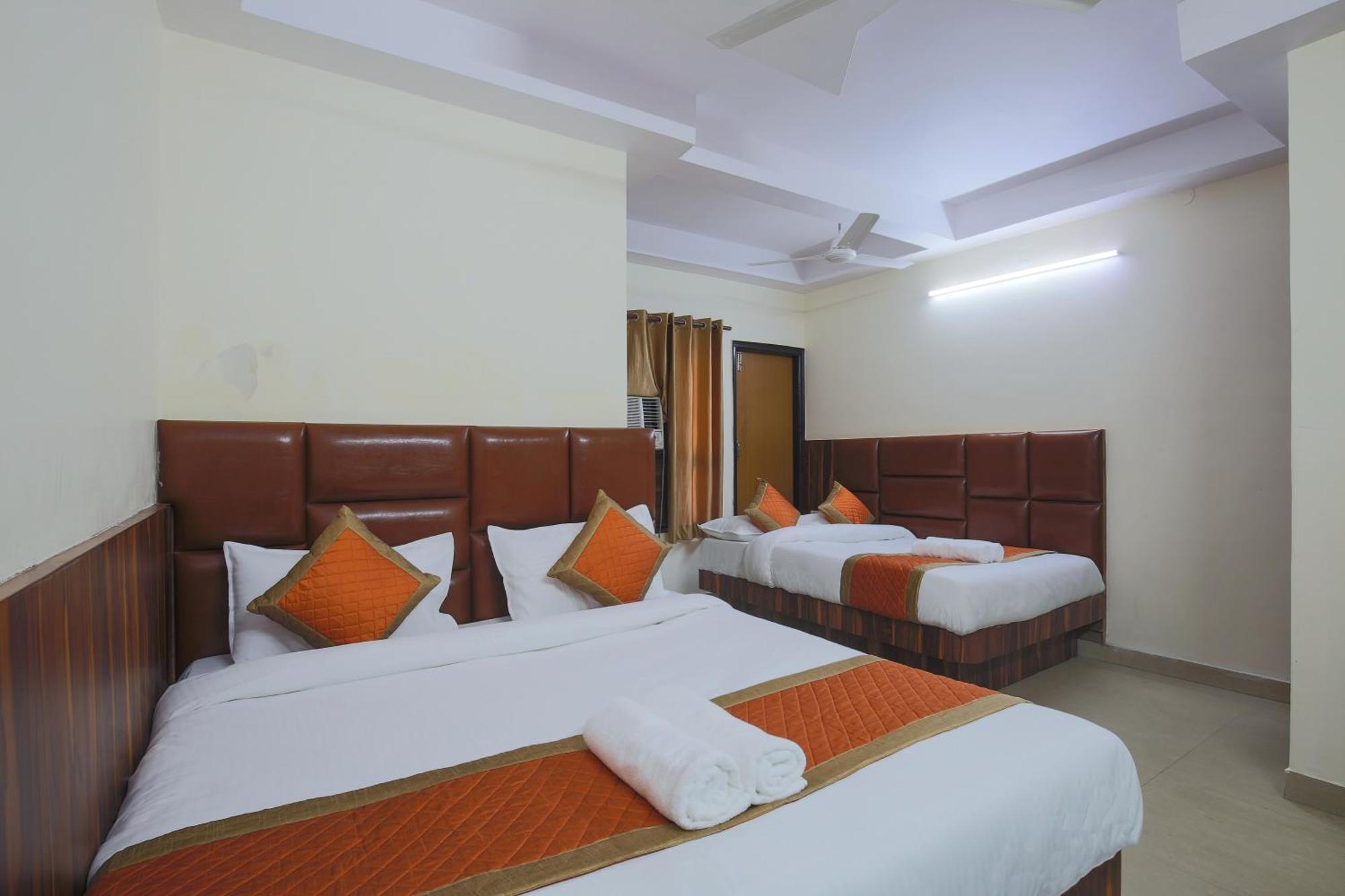 Sweet Dx I Nearby Railway Station 4* New Delhi