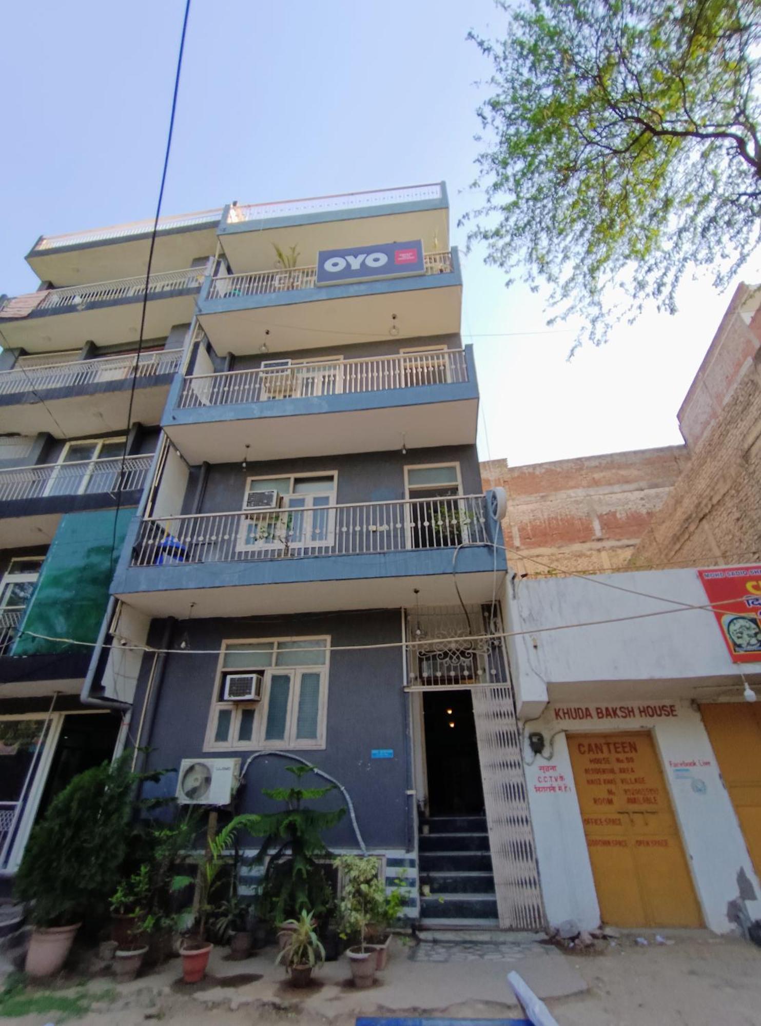 Hauz Khas View Hotel