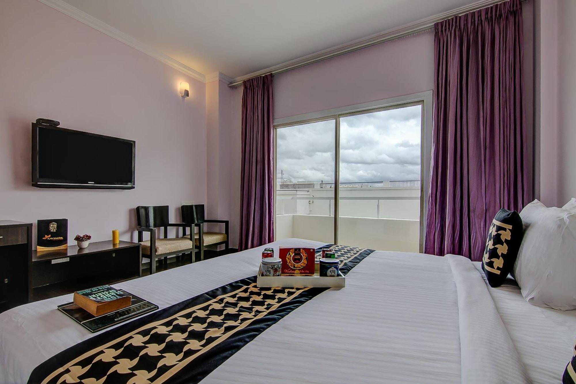 Rad Krone Delhi Near Igi Airport Hotel New Delhi