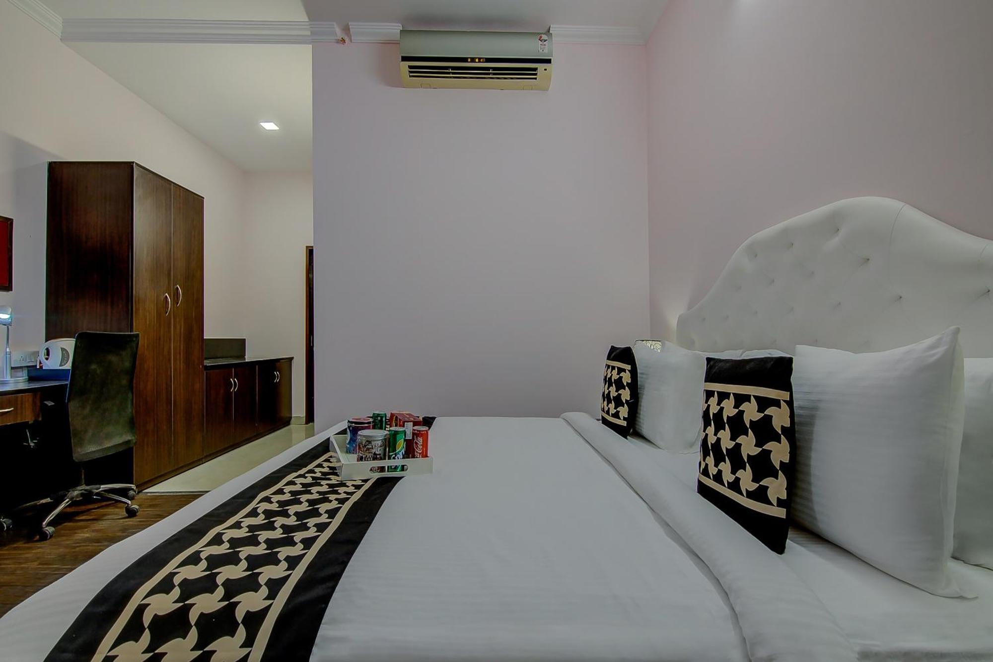 Hotel Rad Krone Delhi Near Igi Airport