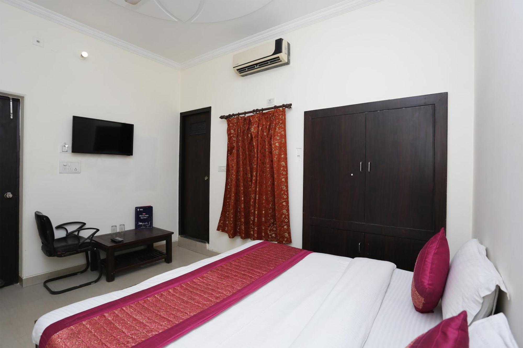O Lite Near Delhi Airport Hotel New Delhi