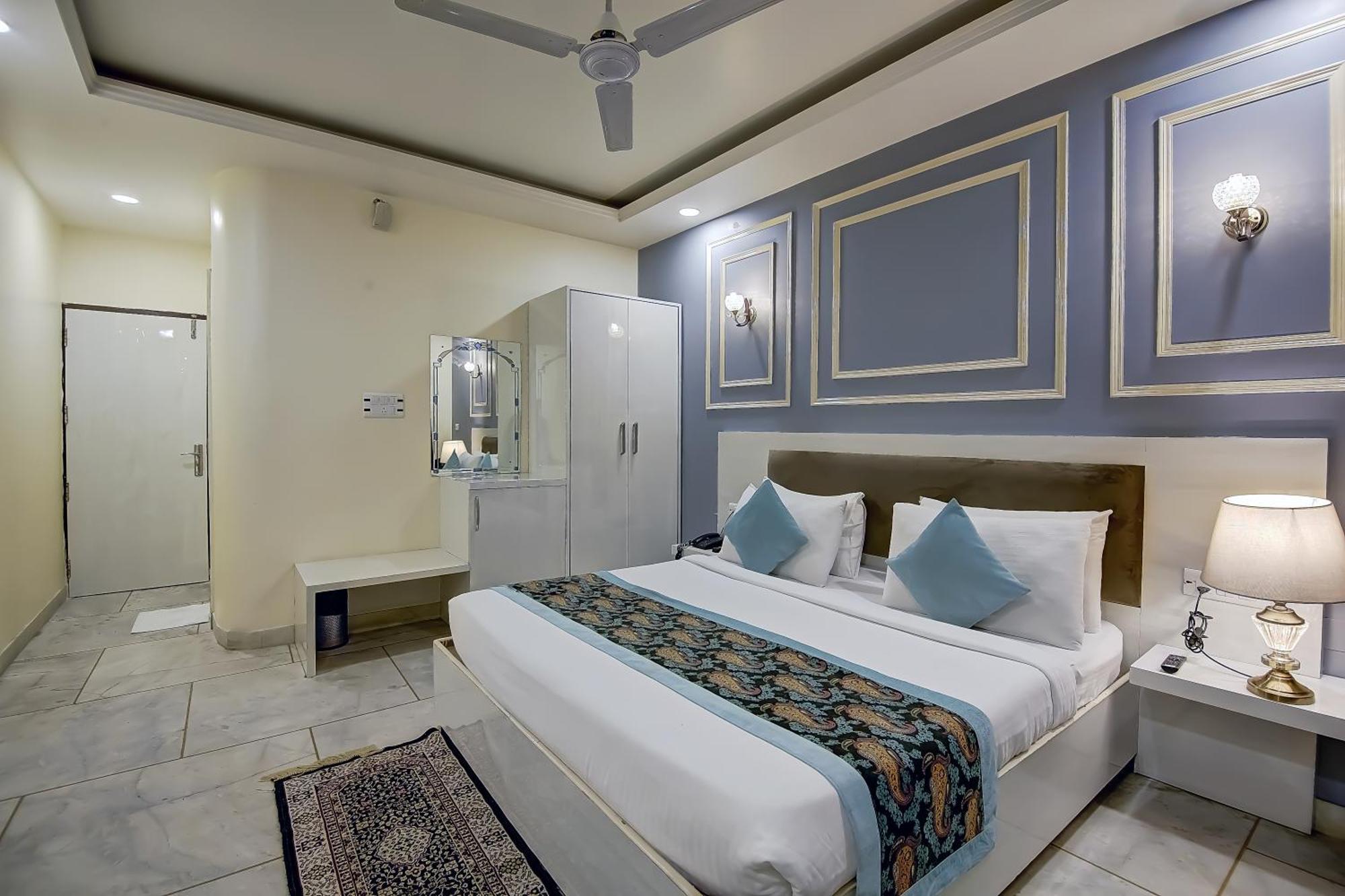 Opo The Alpino 4* New Delhi