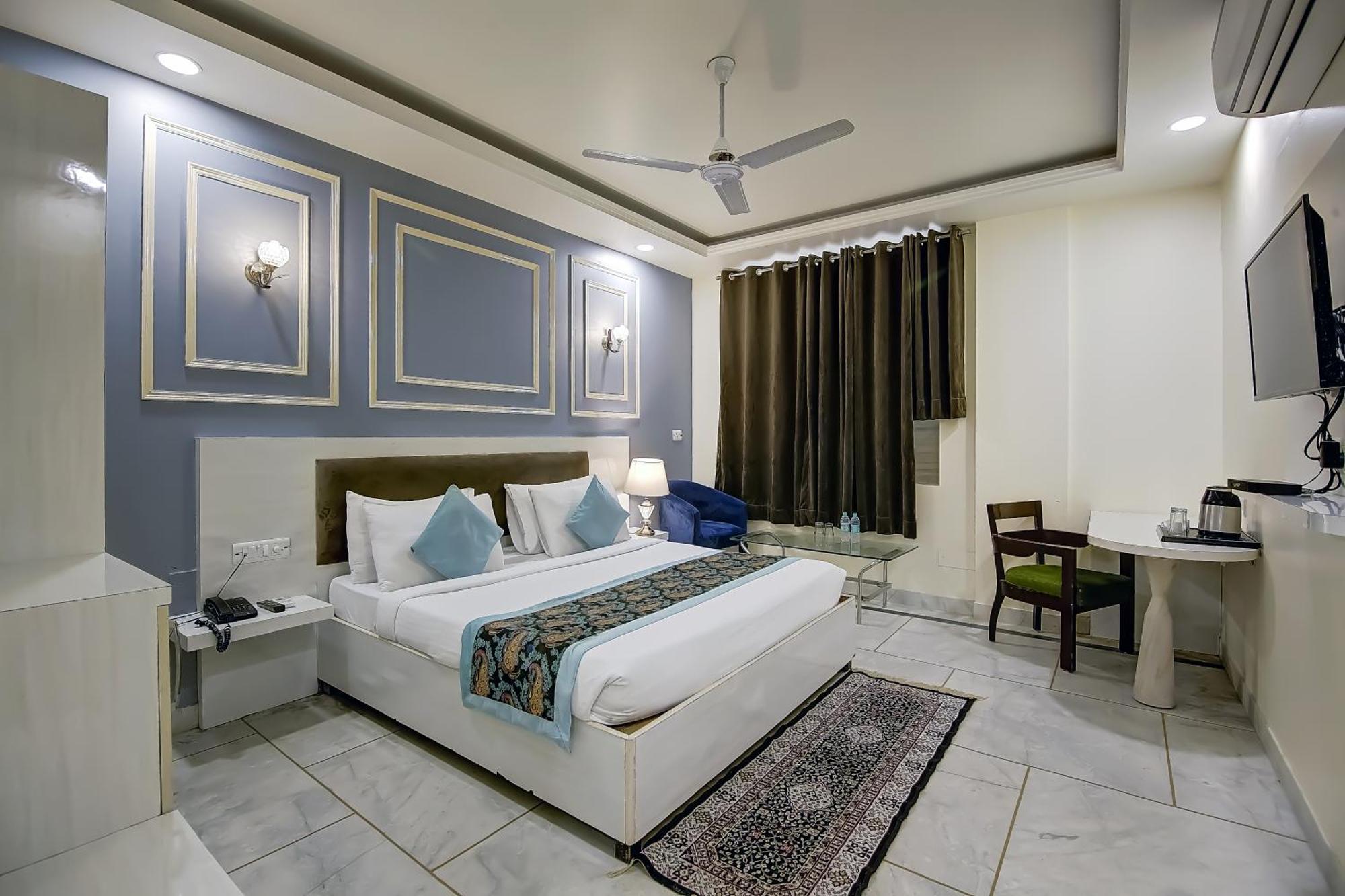 Hotel Opo The Alpino New Delhi