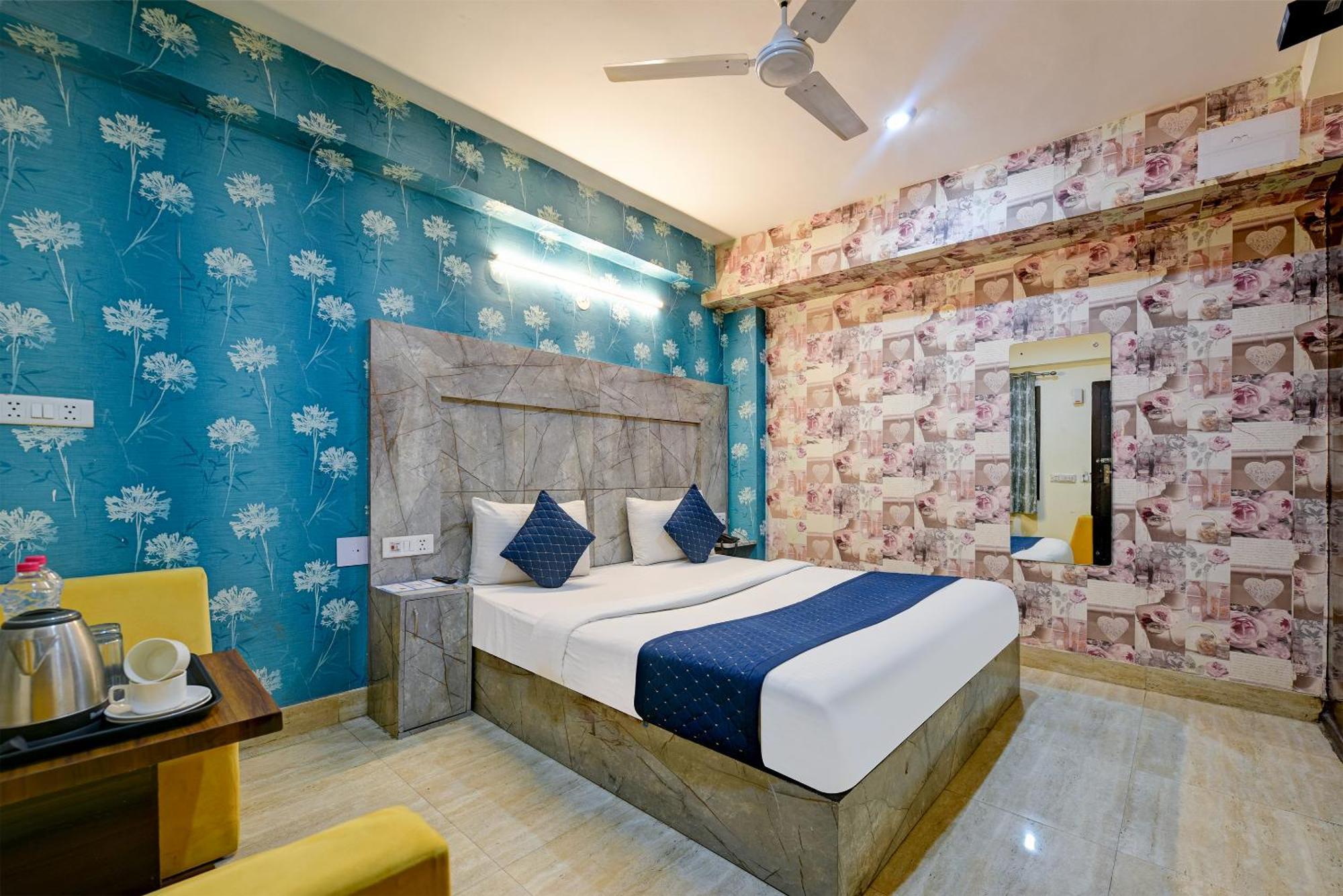 Hotel Majestic Park At Airport New Delhi