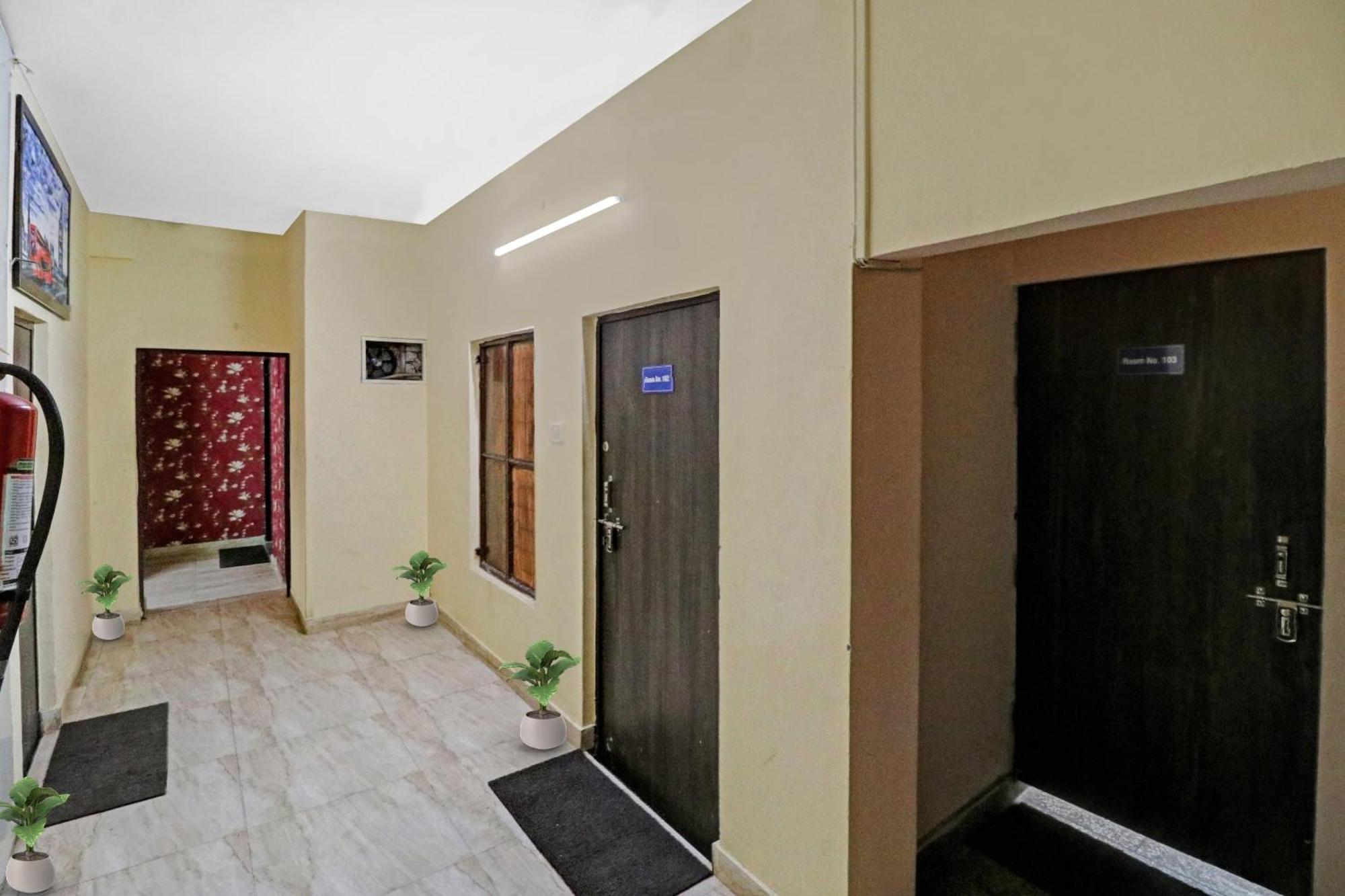 Hotel O Dream Palace New Delhi