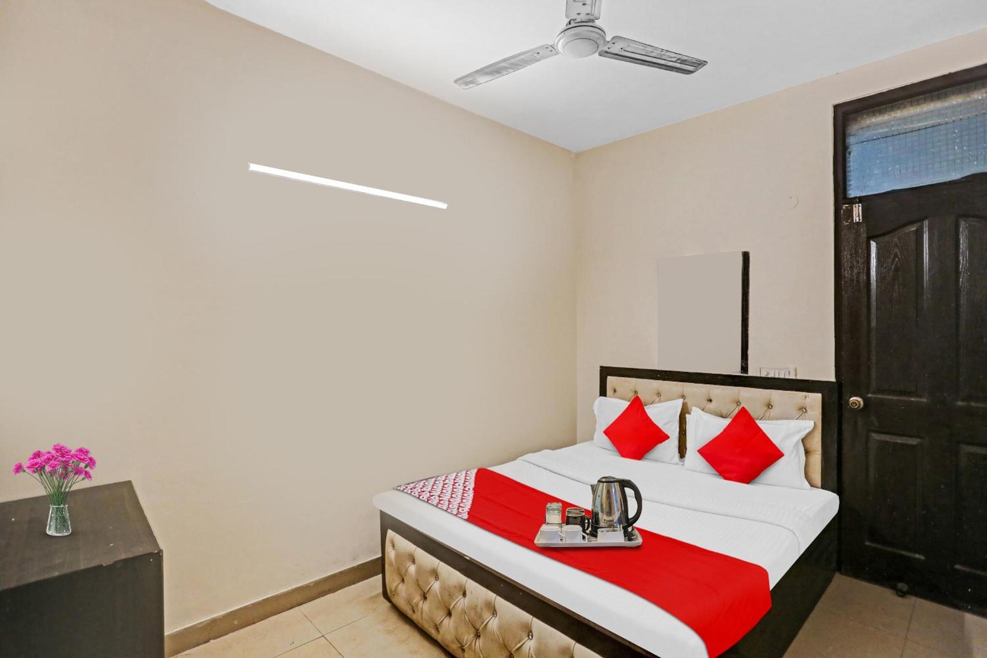 O Ss Paradise 4* New Delhi