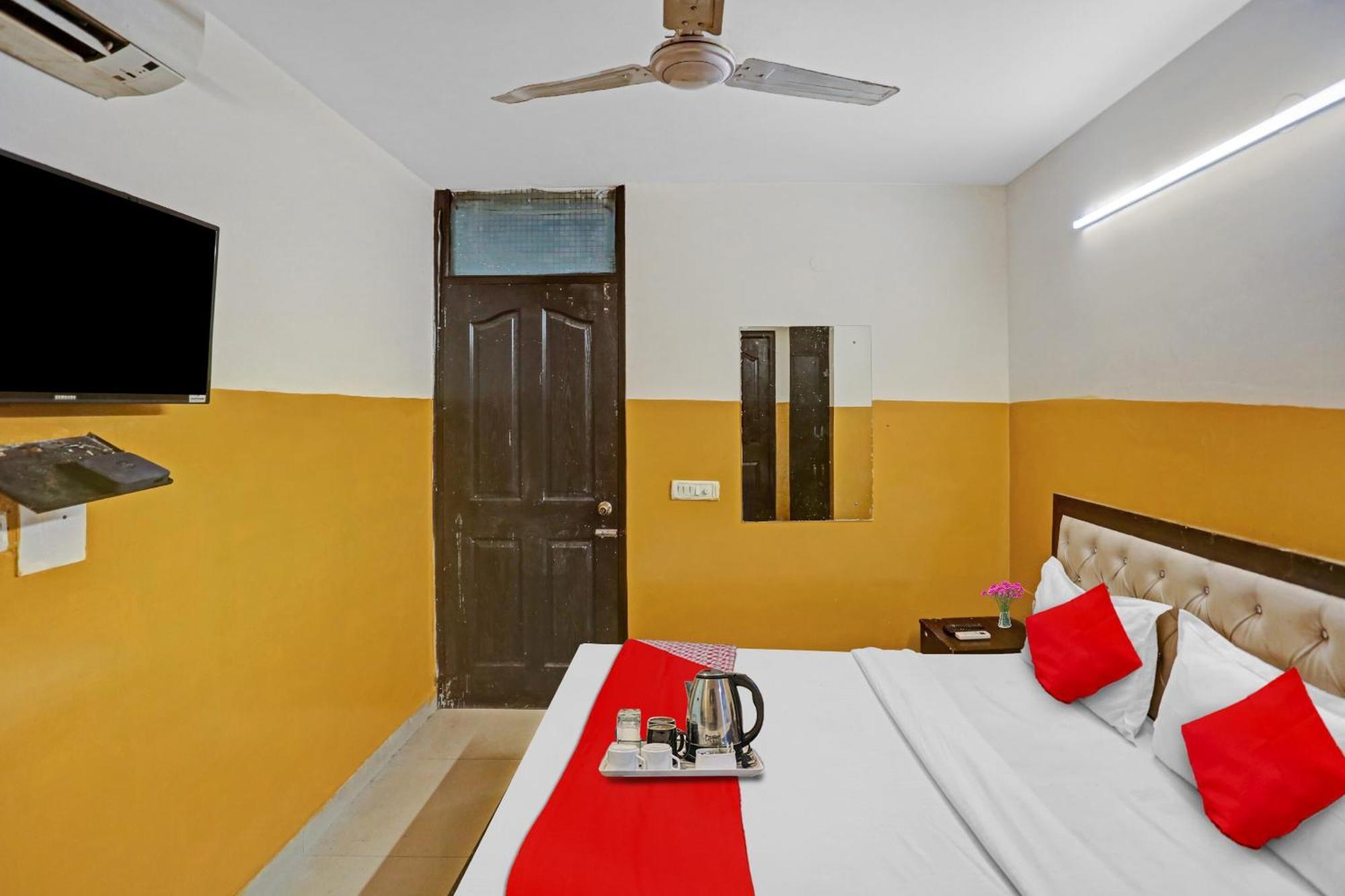 O Ss Paradise New Delhi