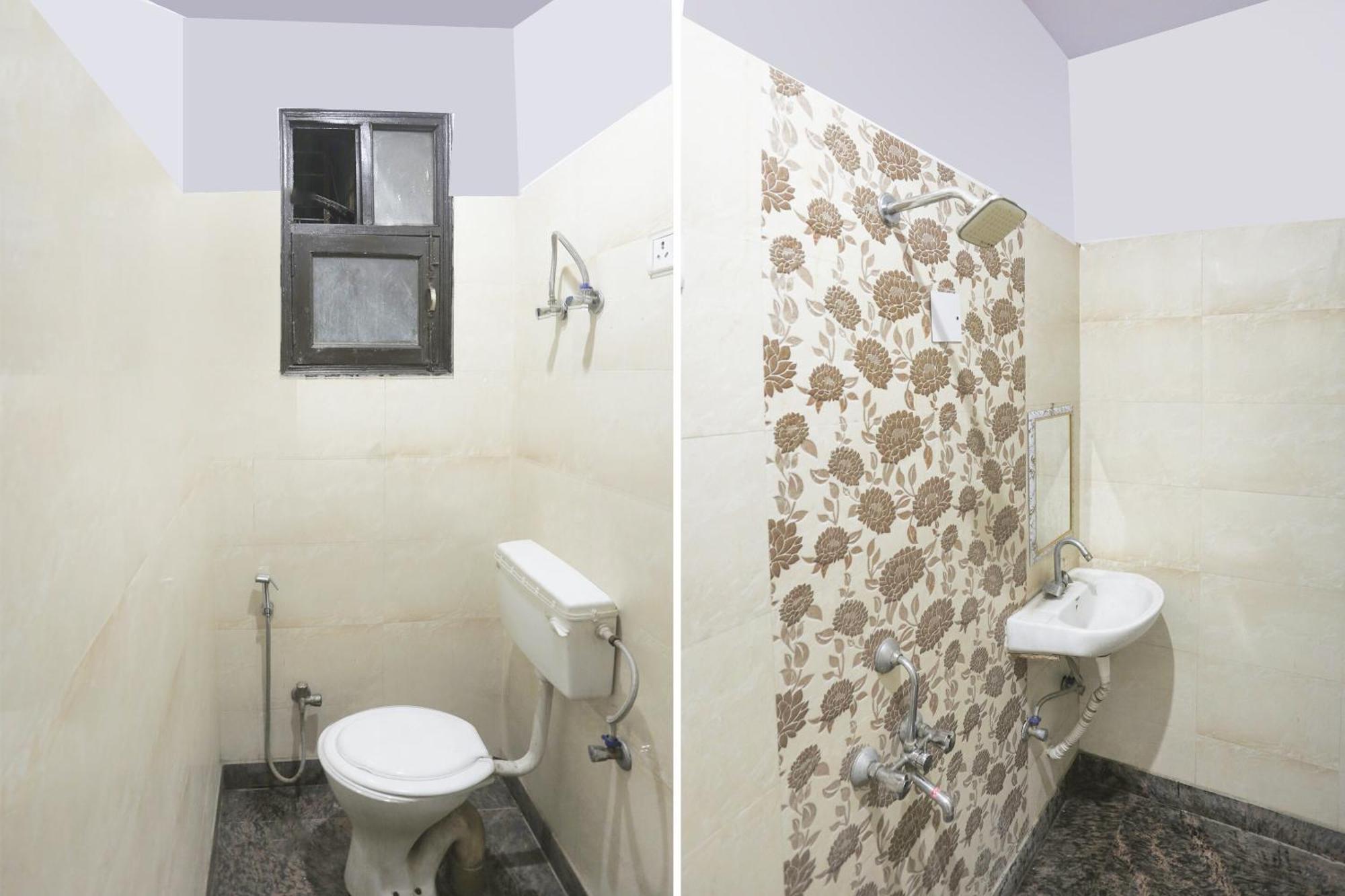 Hotel O Maxx Residency Near Dlf Avenue Saket New Delhi