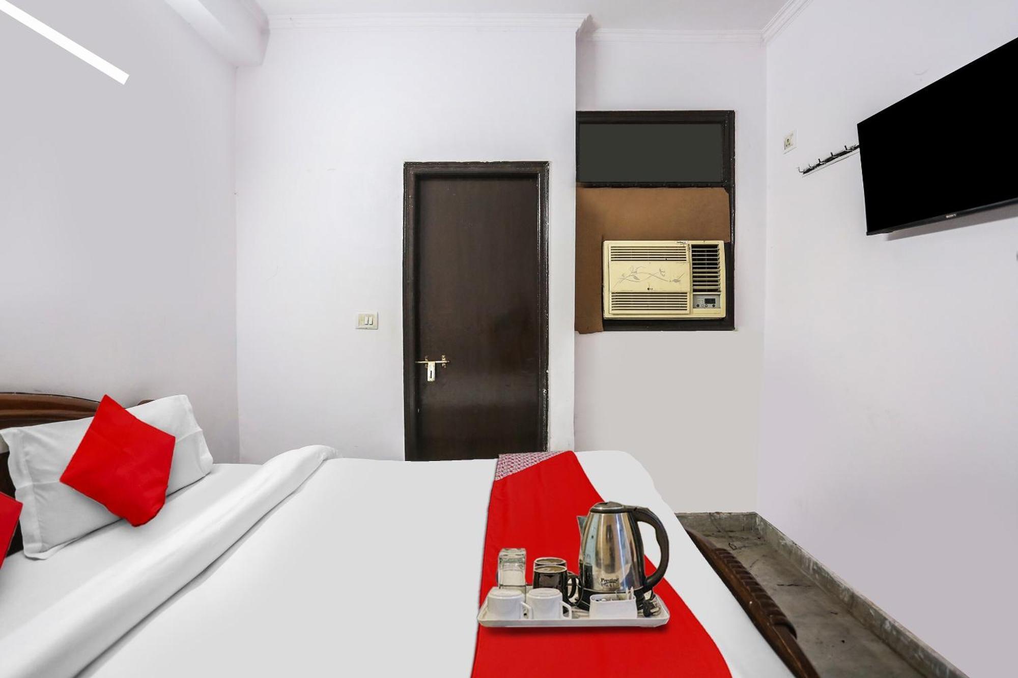 O Maxx Residency Near Dlf Avenue Saket 3*