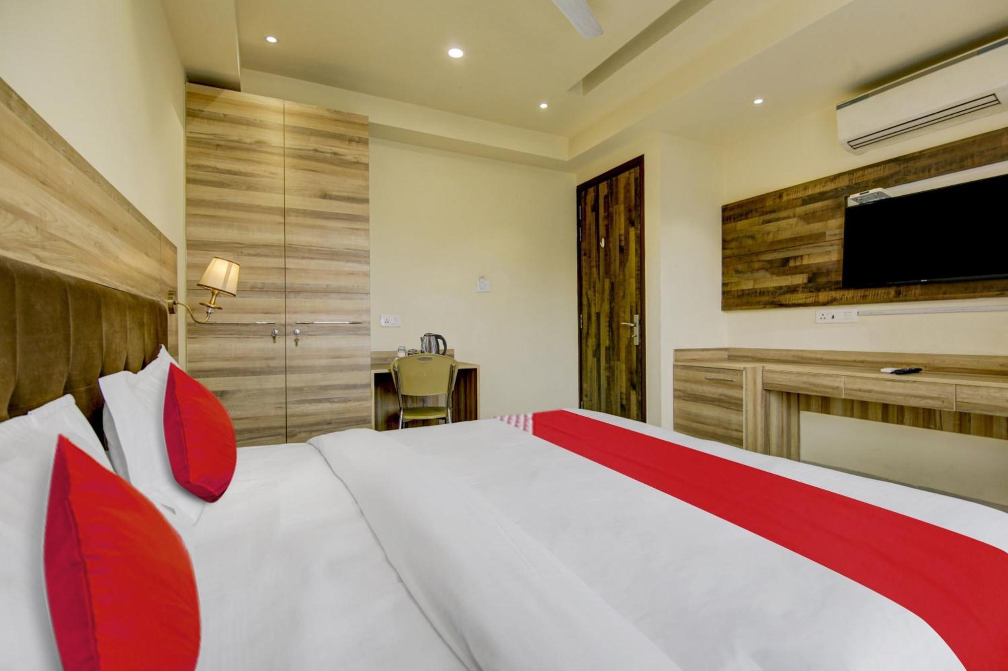 Hotel Collection O My Near Dwarka Sector 21 Metro Station New Delhi