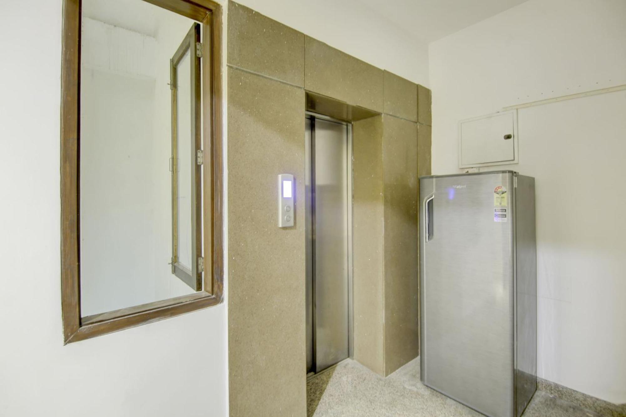 Collection O My Near Dwarka Sector 21 Metro Station 3* New Delhi