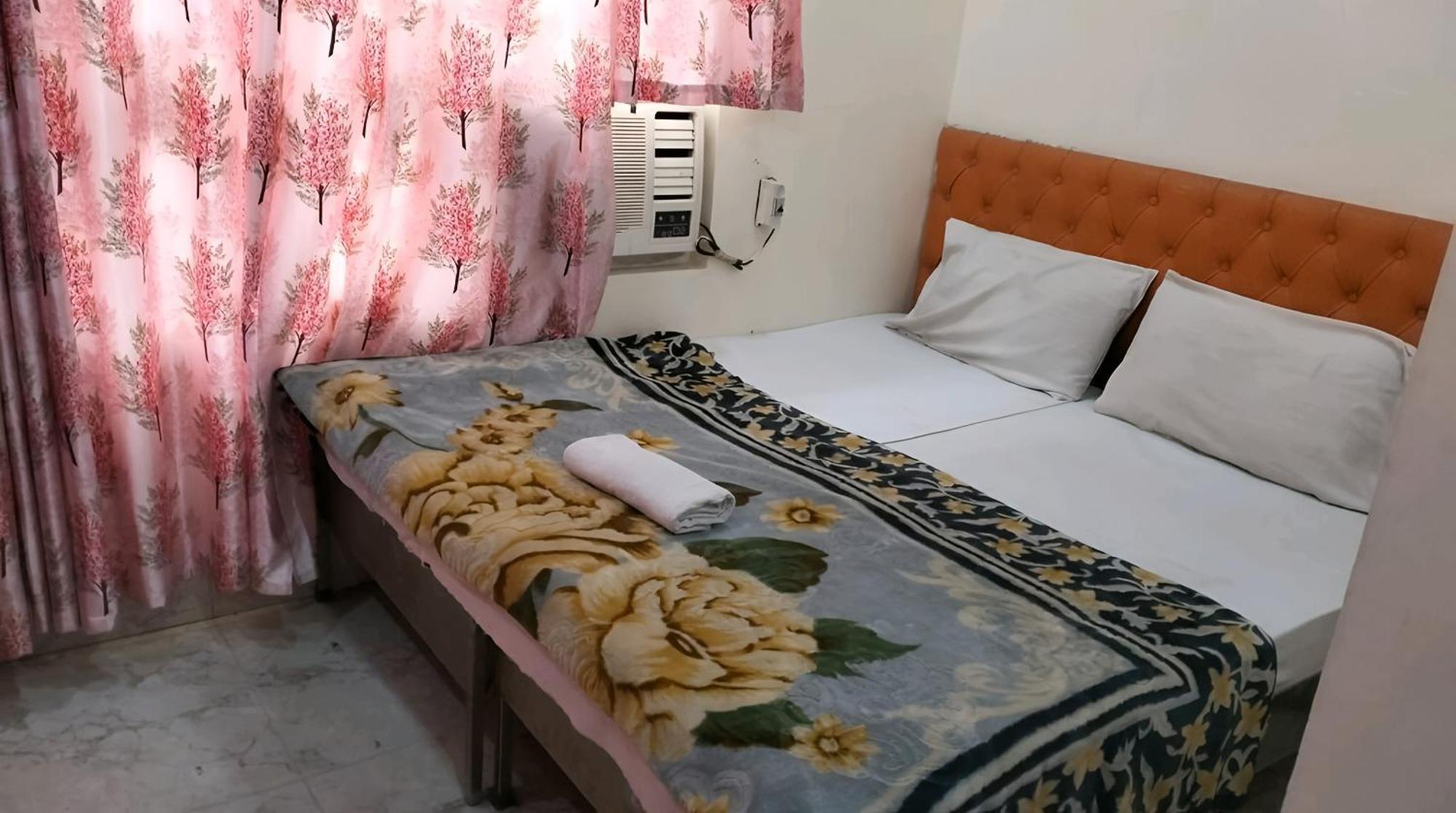 Hotel Ram Palace