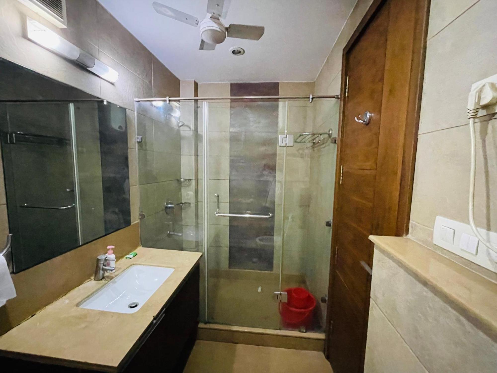 Fortune Service 4bhk,j191 Saket *