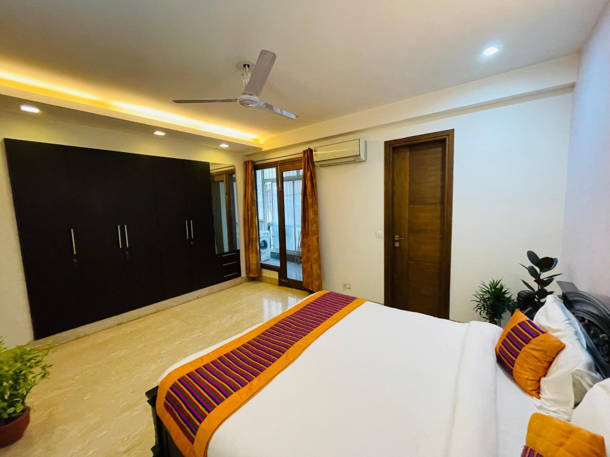 Fortune Service 4bhk,j191 Saket *