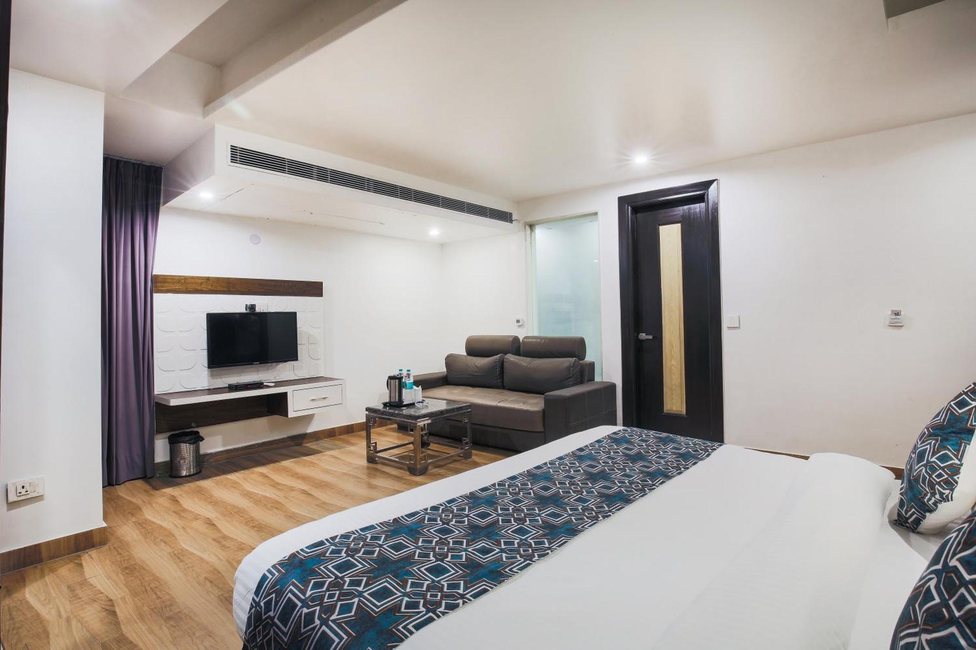 Staybook Hotel Uppal International Nova Deli