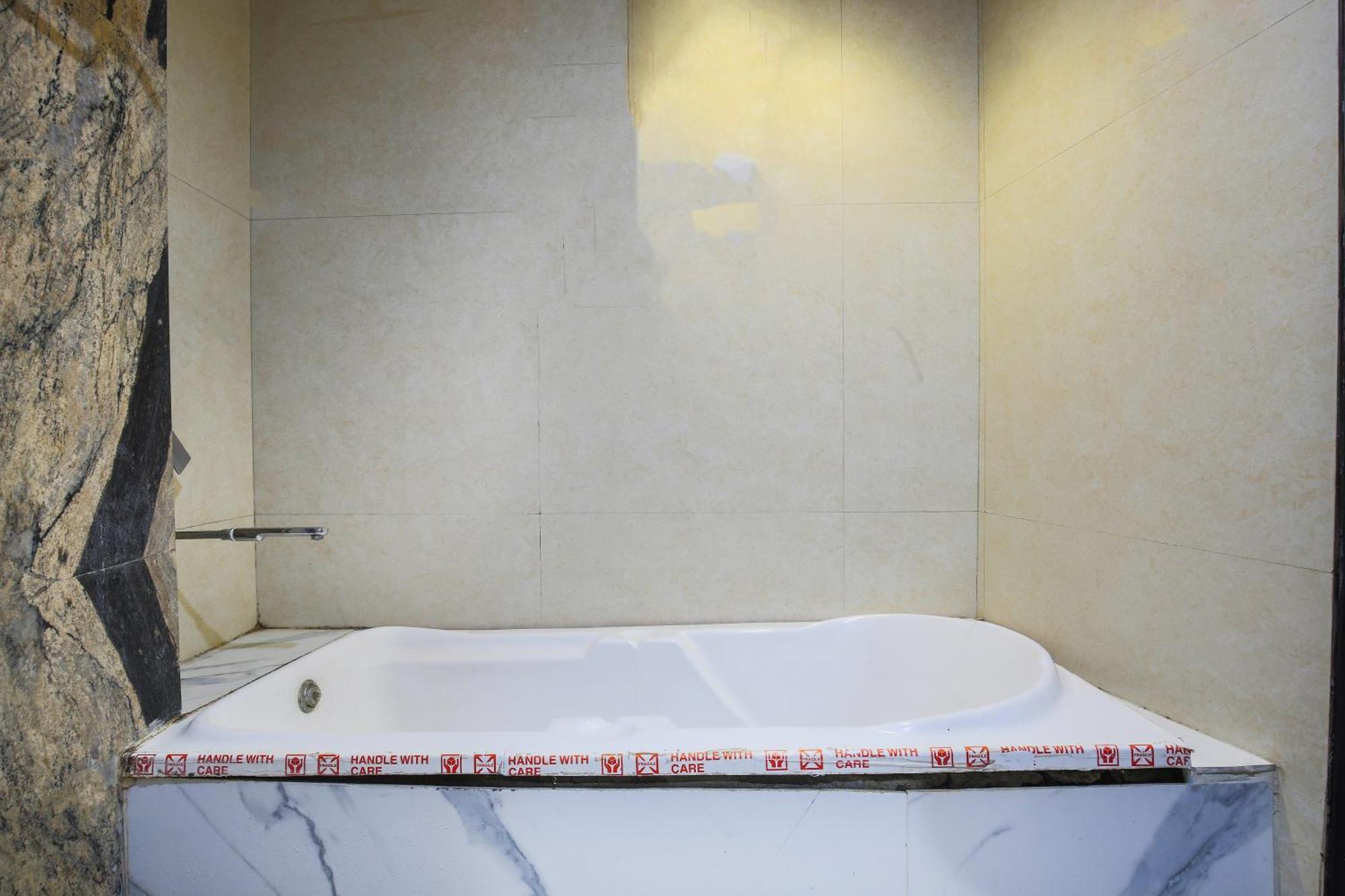 Hotel Staybook Hotel Uppal International