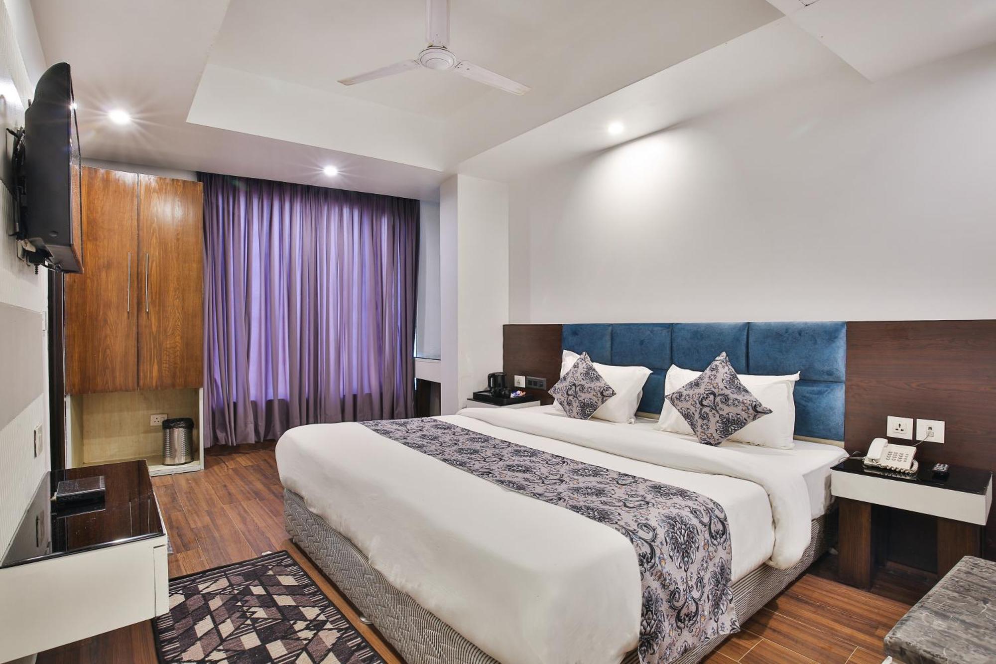 Staybook Hotel Uppal International Hotel