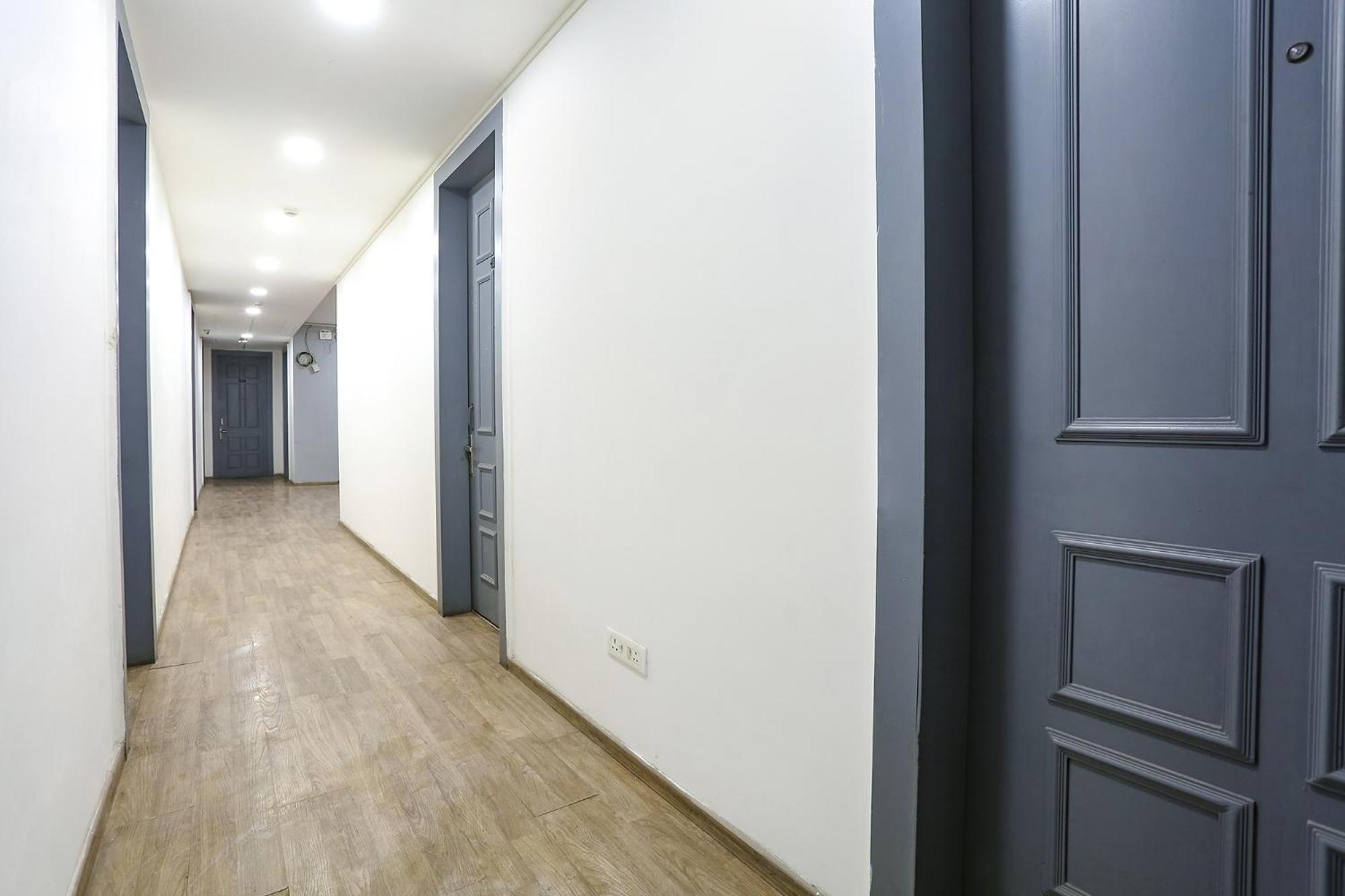 Fabhotel Sky Land 3*
