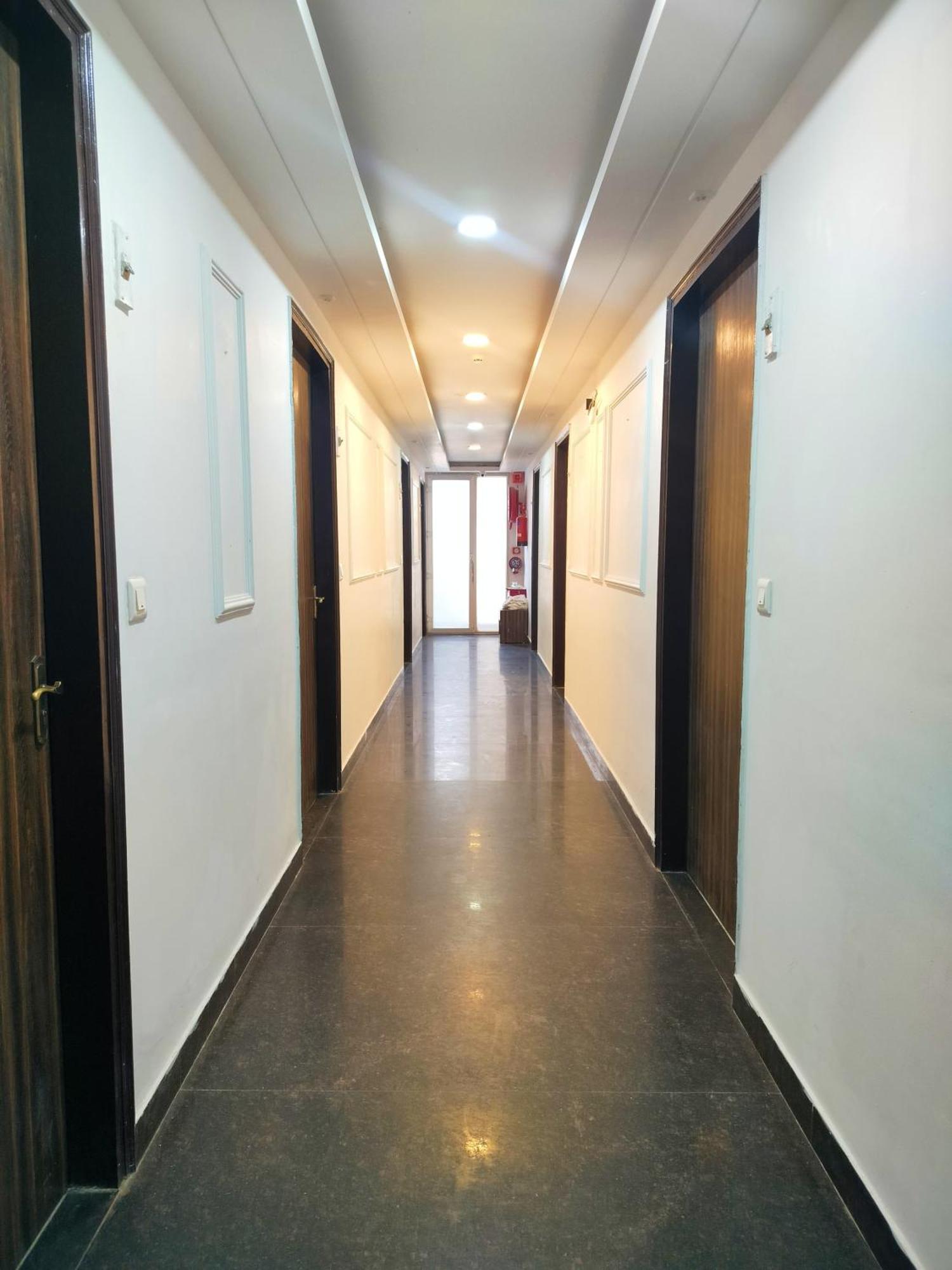 Mayda Residency By Mayda Hospitality Pvt. Ltd. 3* Nova Deli