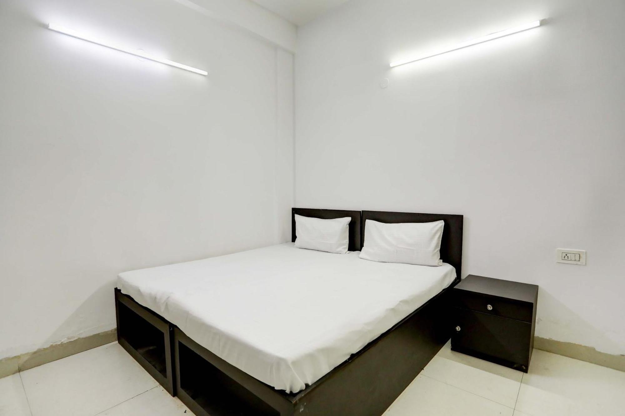 Aashiyana Homes Hotel Nova Deli