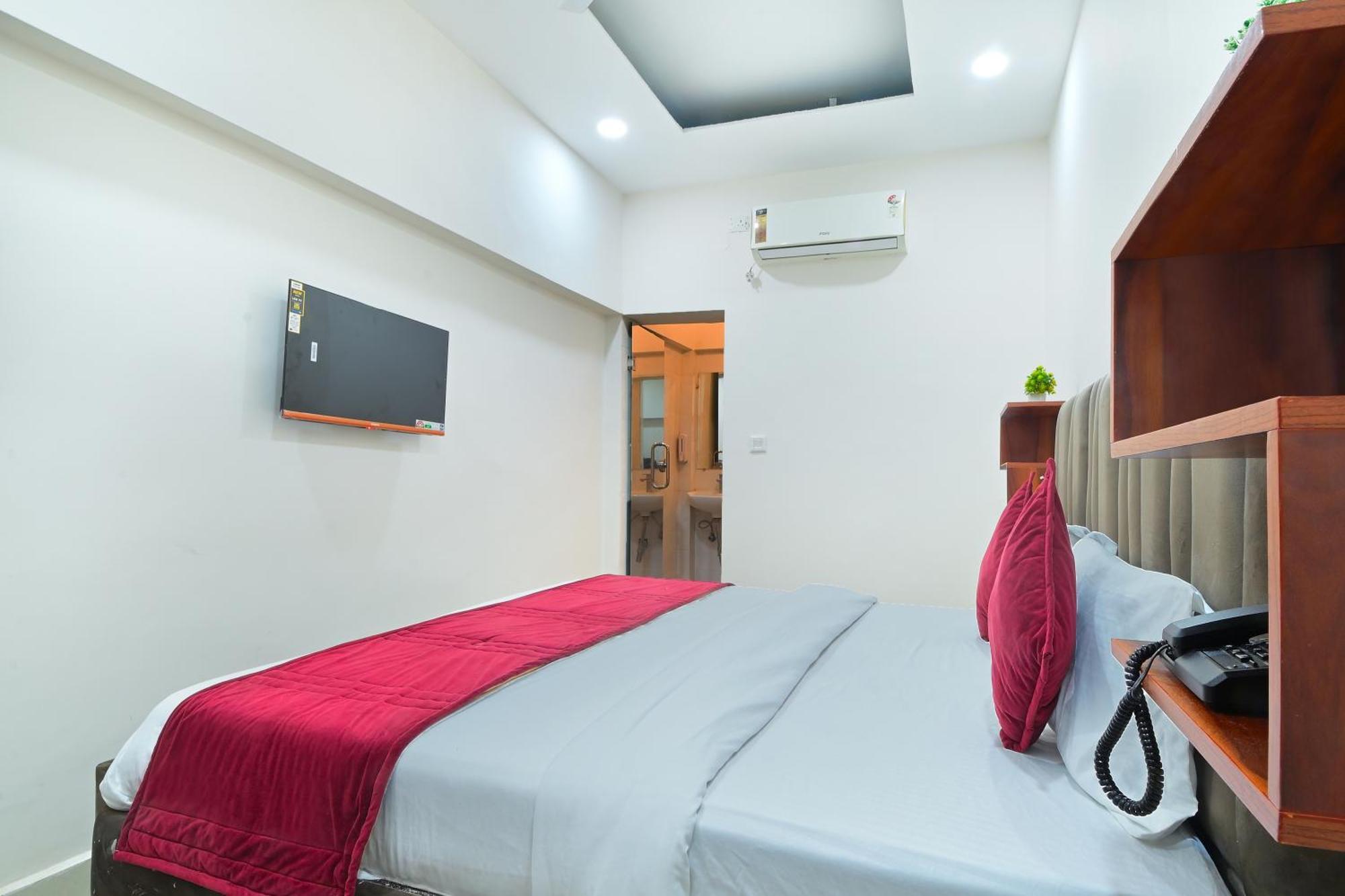 Chowdhry Tourist - Railway Station - 2 Minutes Walk 2* New Delhi