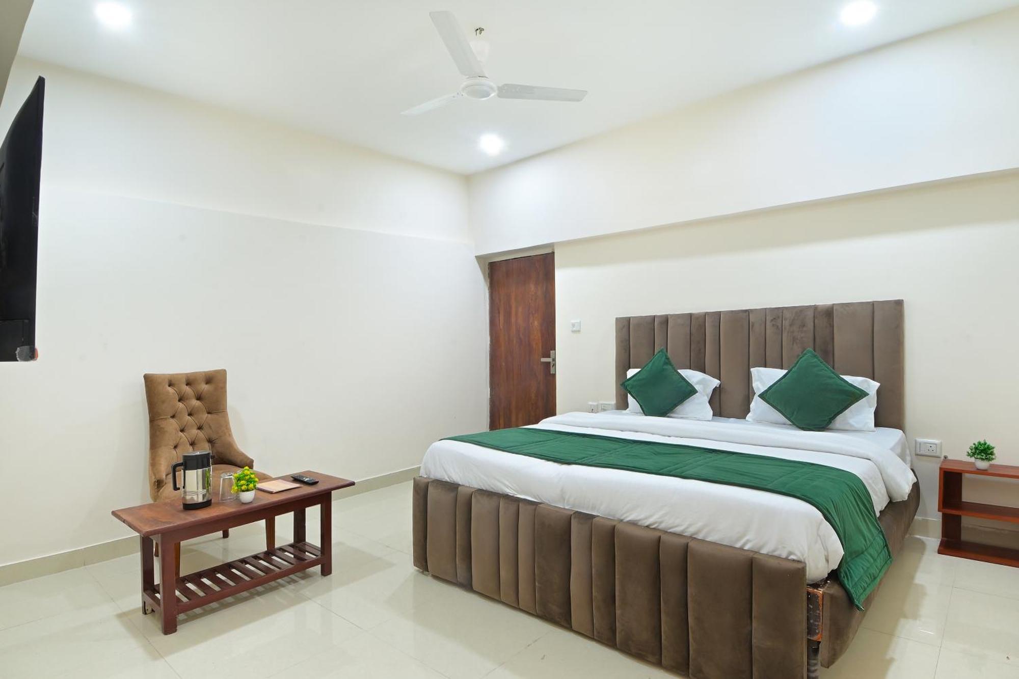 Chowdhry Tourist - Railway Station - 2 Minutes Walk 2* New Delhi