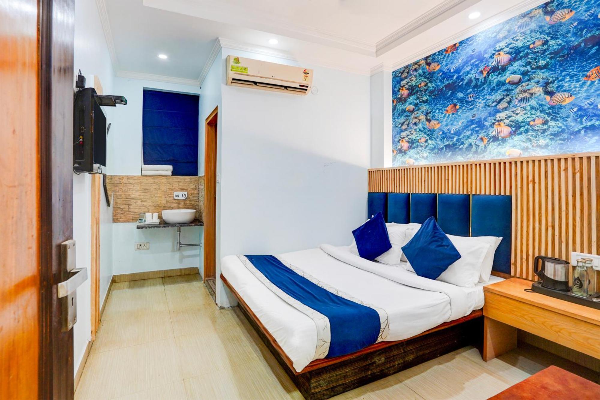 Hotel Jai Balaji, Paharganj, Railway Station