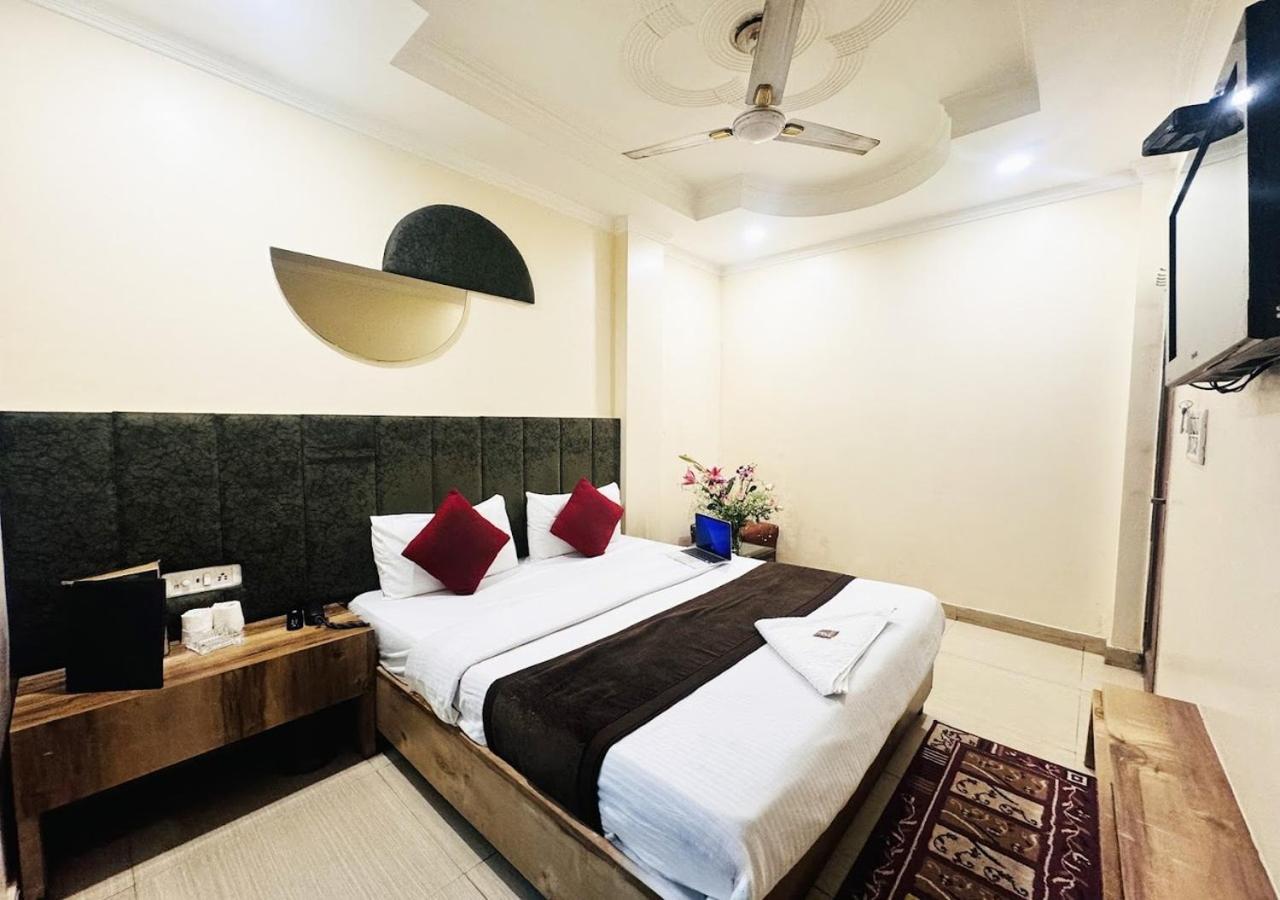Hotel Jai Balaji, Paharganj, Railway Station New Delhi